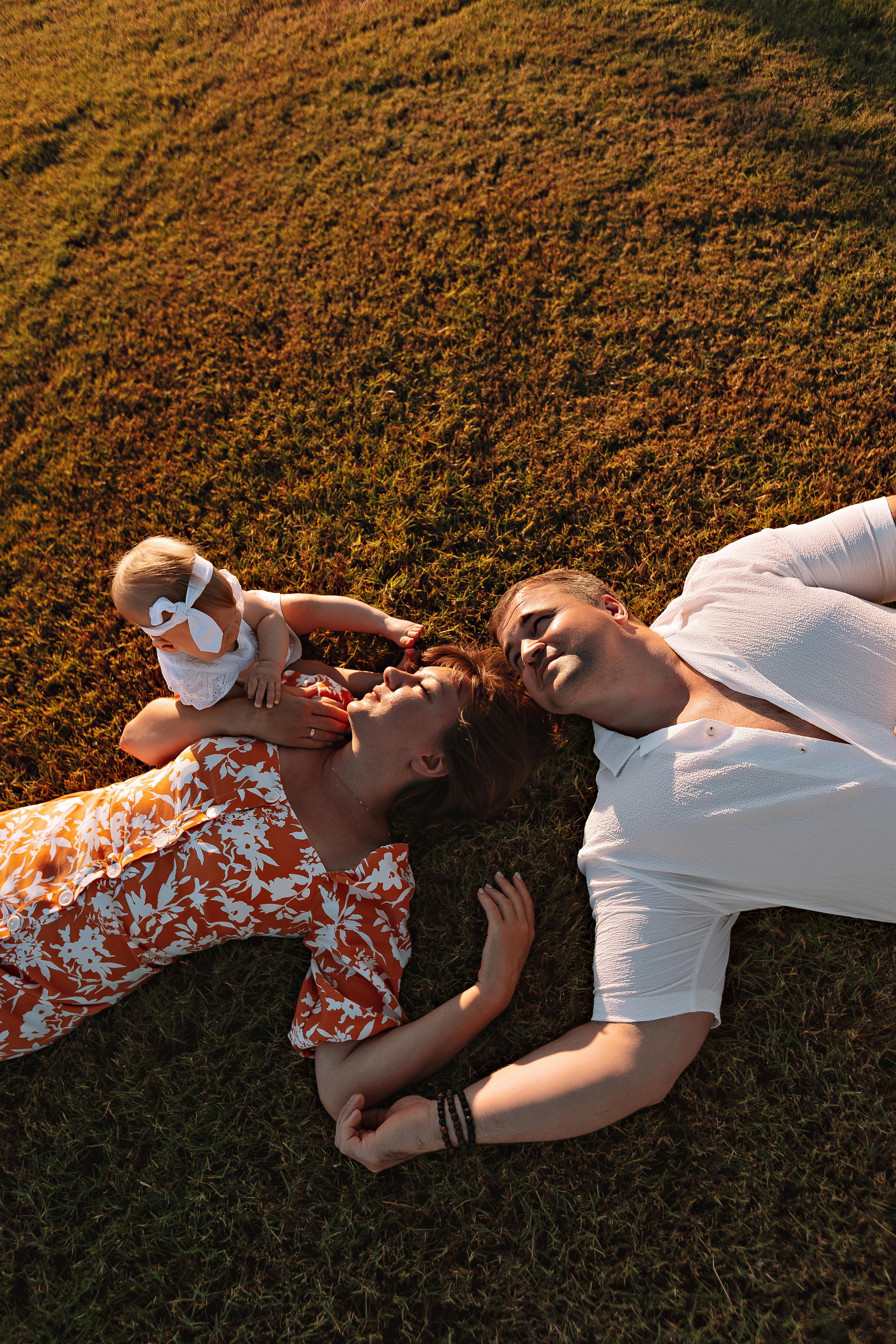 С малышкой на море. Семейный фотограф Тюмень, фотограф на роды Салмина Мария