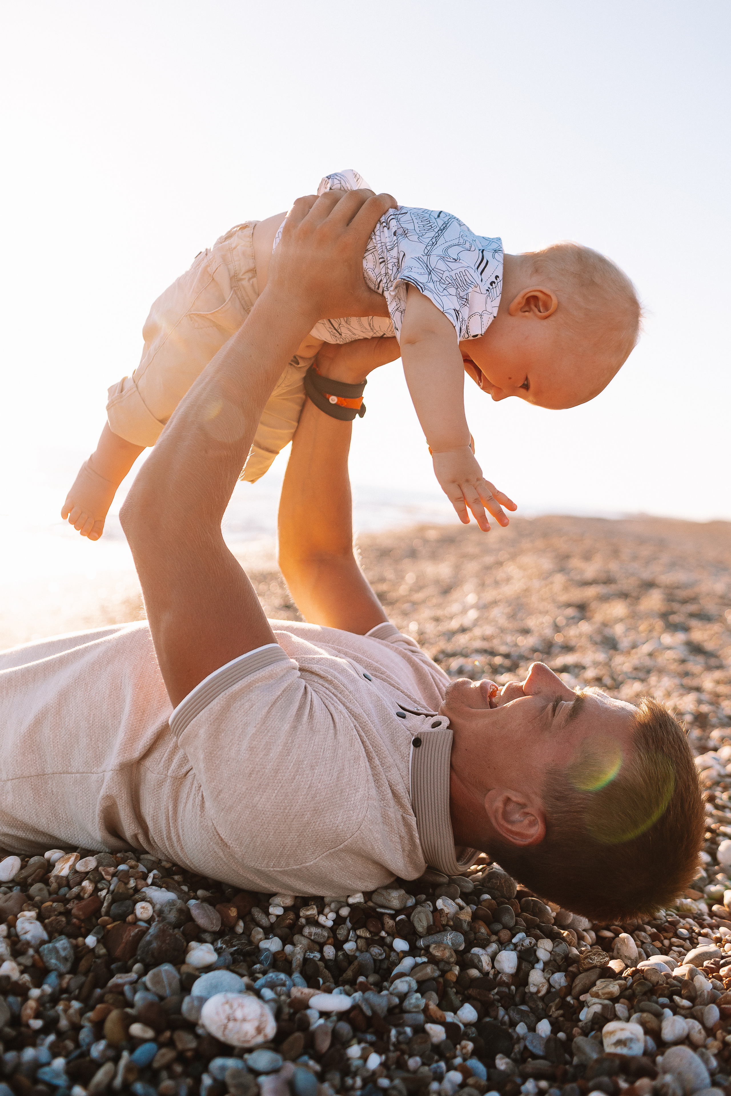 Семейная у моря. Семейный фотограф Тюмень, фотограф на роды Салмина Мария