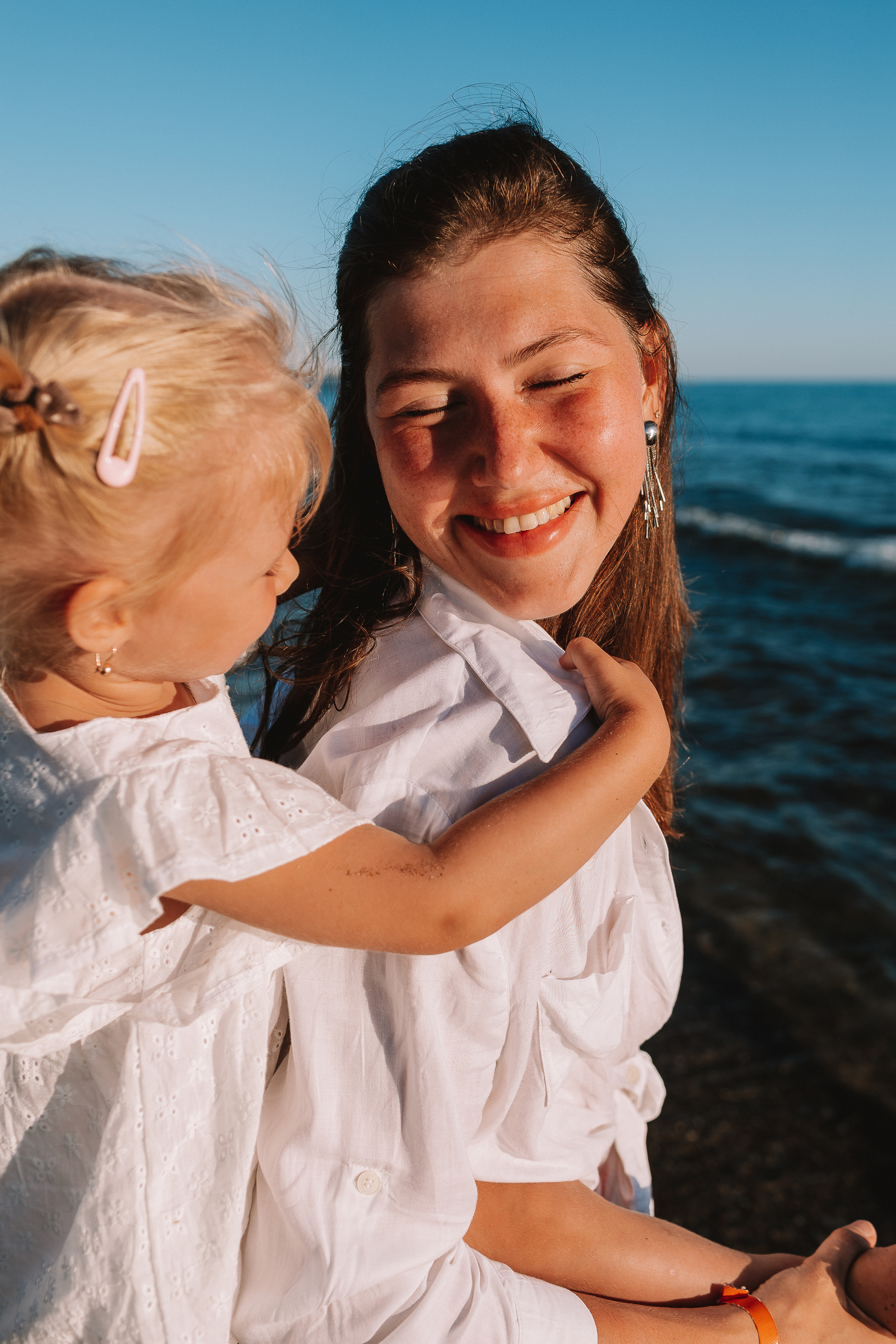 Семейная у моря. Семейный фотограф Тюмень, фотограф на роды Салмина Мария
