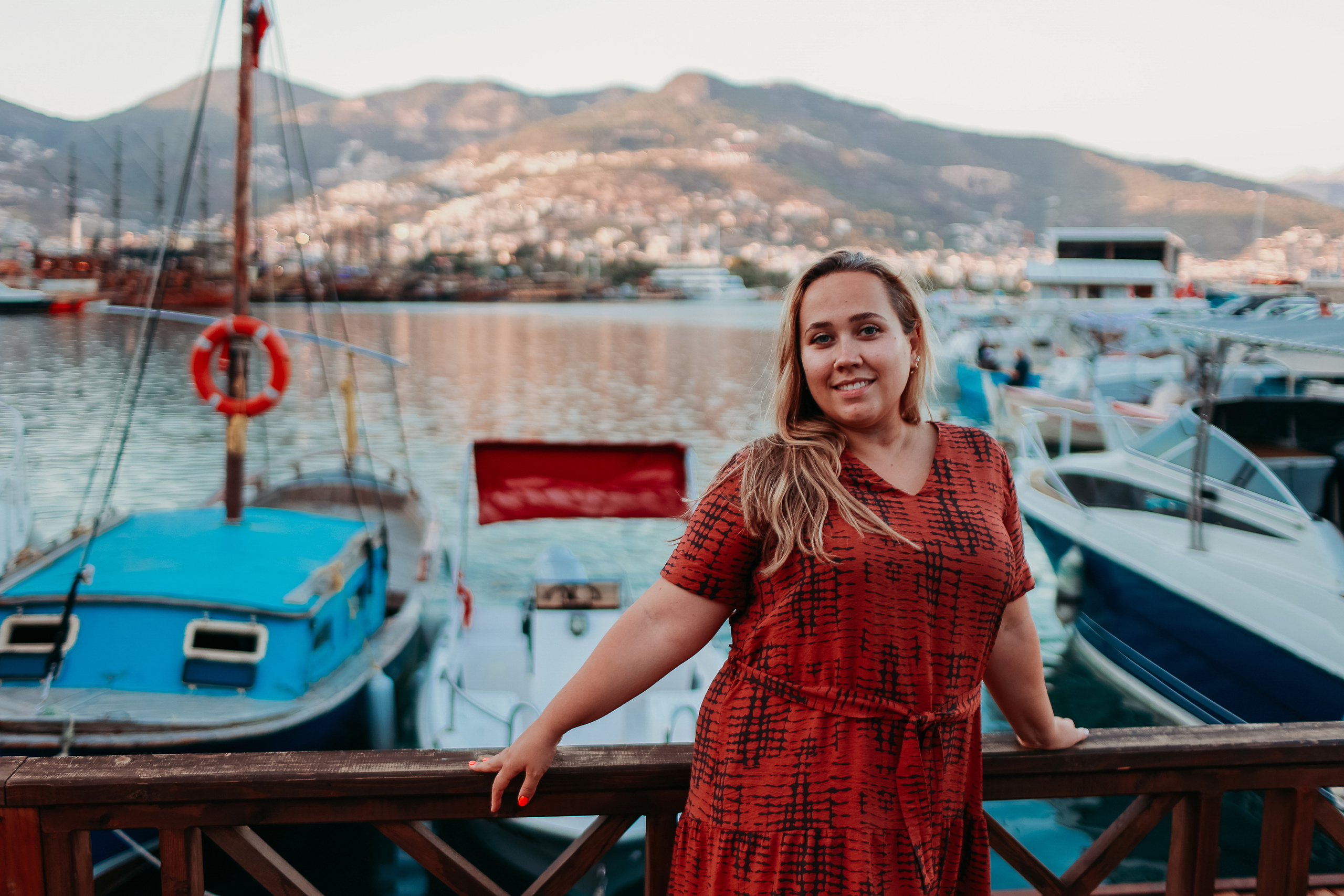 Аланья (маяк). Семейный фотограф Тюмень, фотограф на роды Салмина Мария