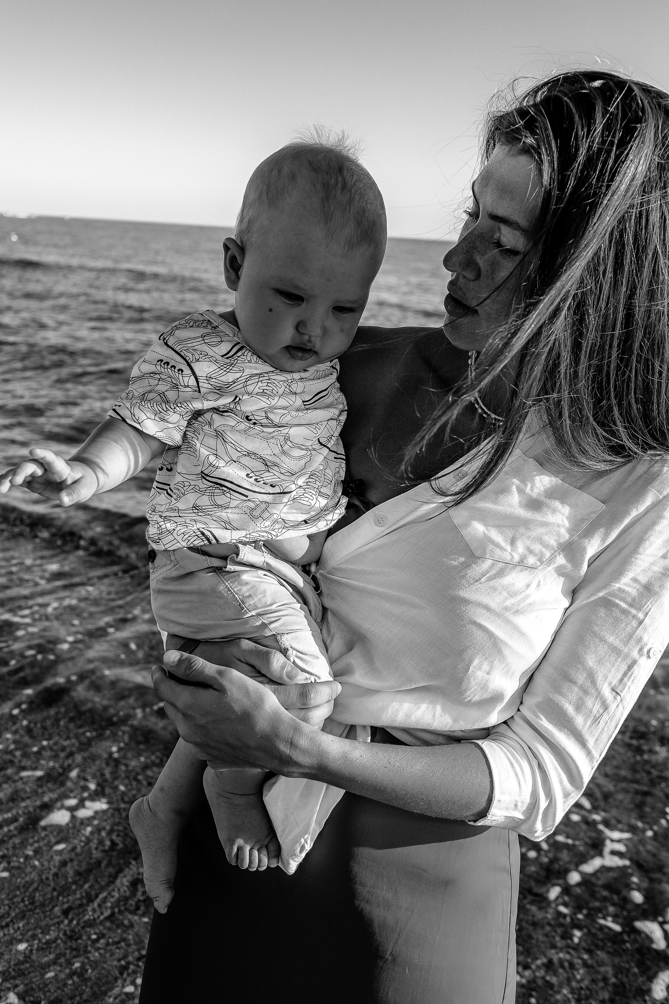 Семейная у моря. Семейный фотограф Тюмень, фотограф на роды Салмина Мария