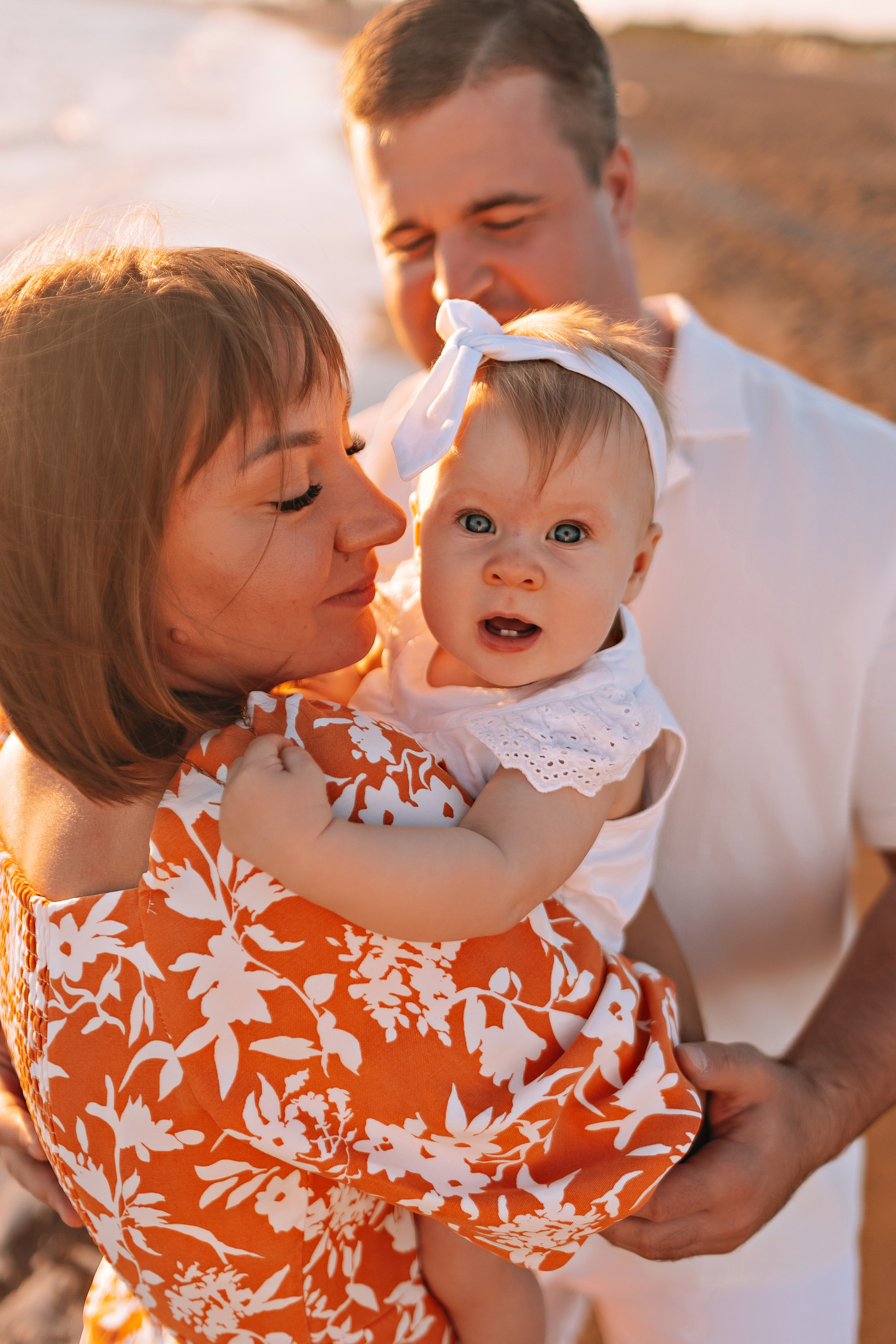 С малышкой на море. Семейный фотограф Тюмень, фотограф на роды Салмина Мария