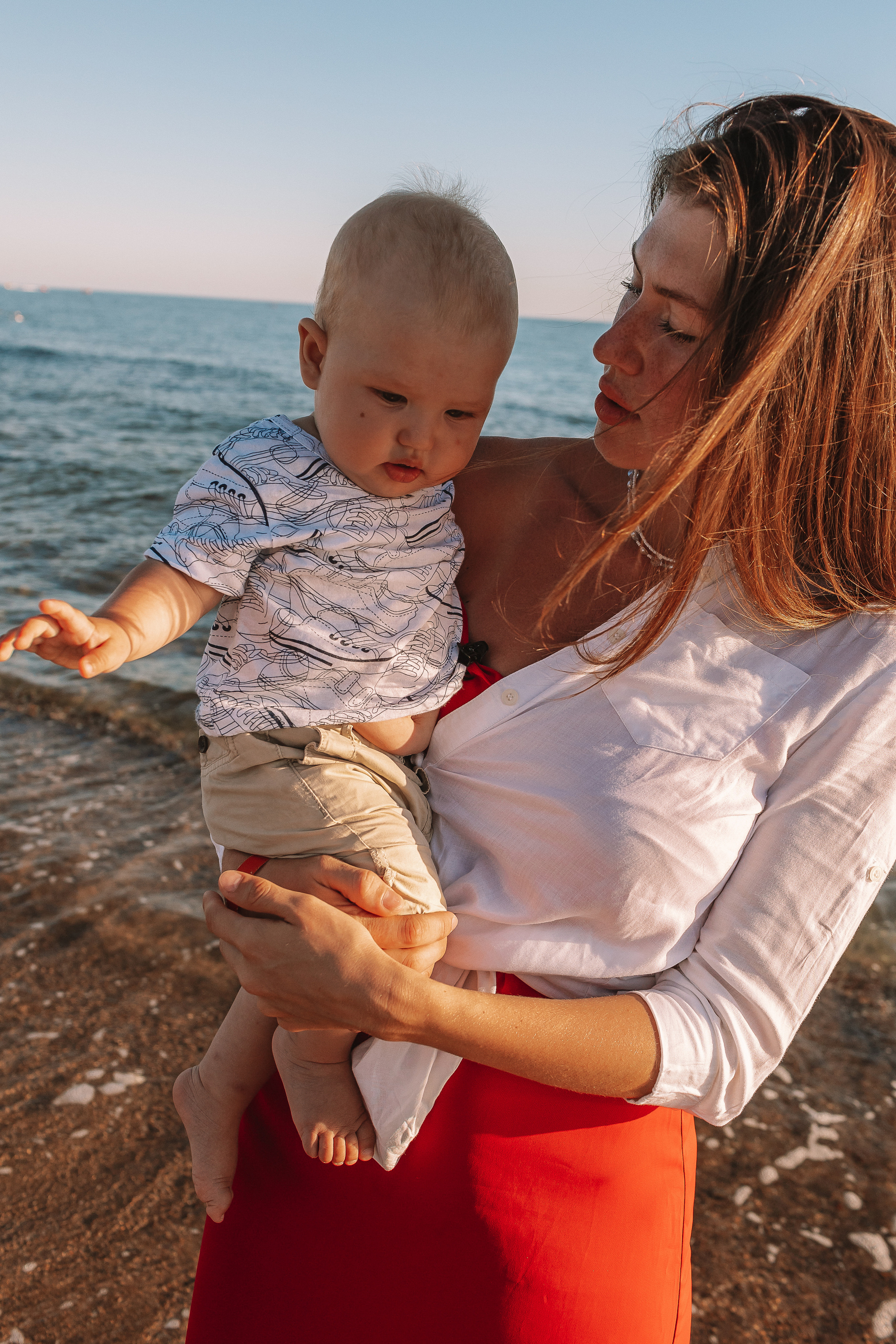 Семейная у моря. Семейный фотограф Тюмень, фотограф на роды Салмина Мария