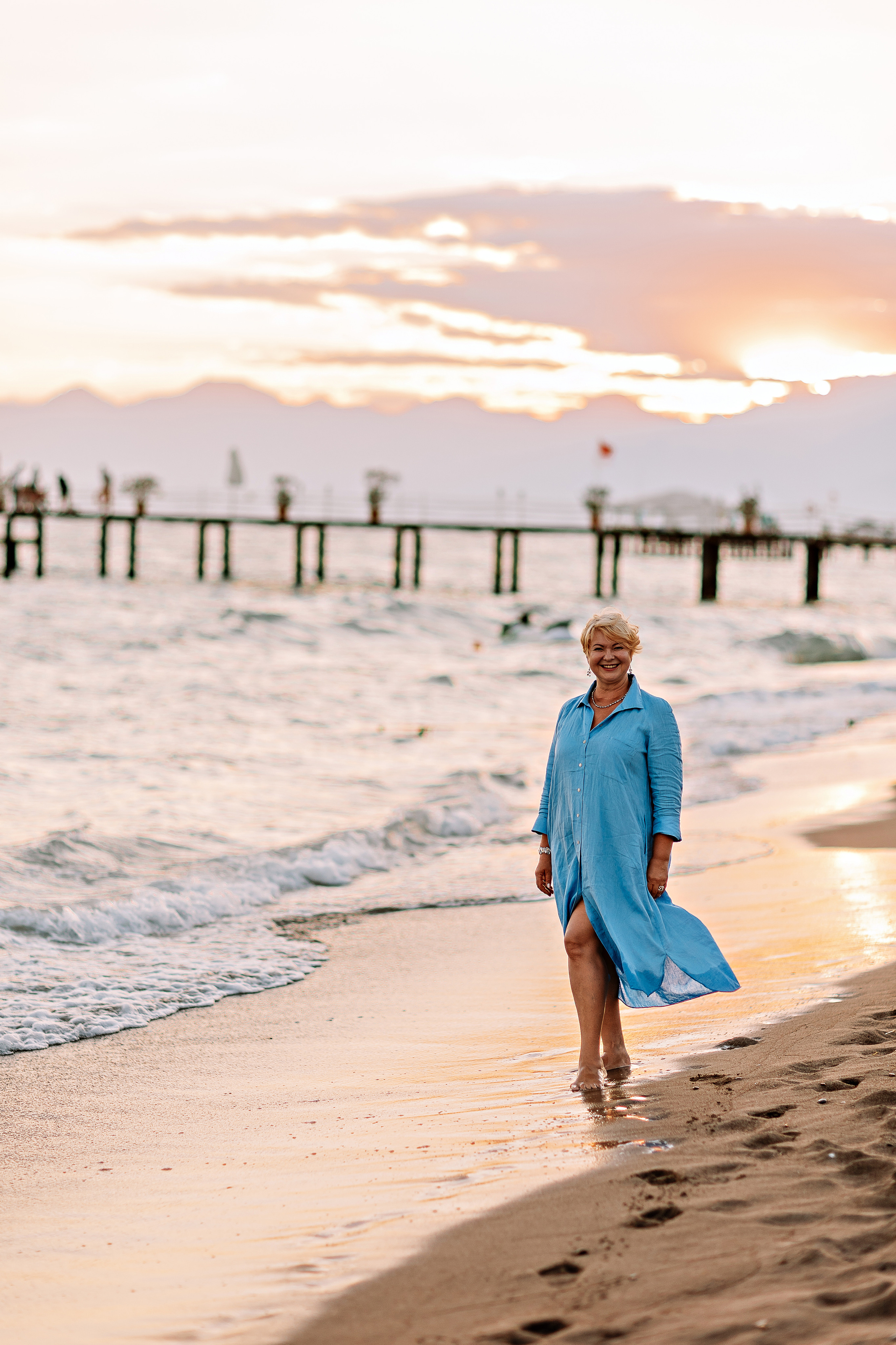Семейная на берегу. Семейный фотограф Тюмень, фотограф на роды Салмина Мария