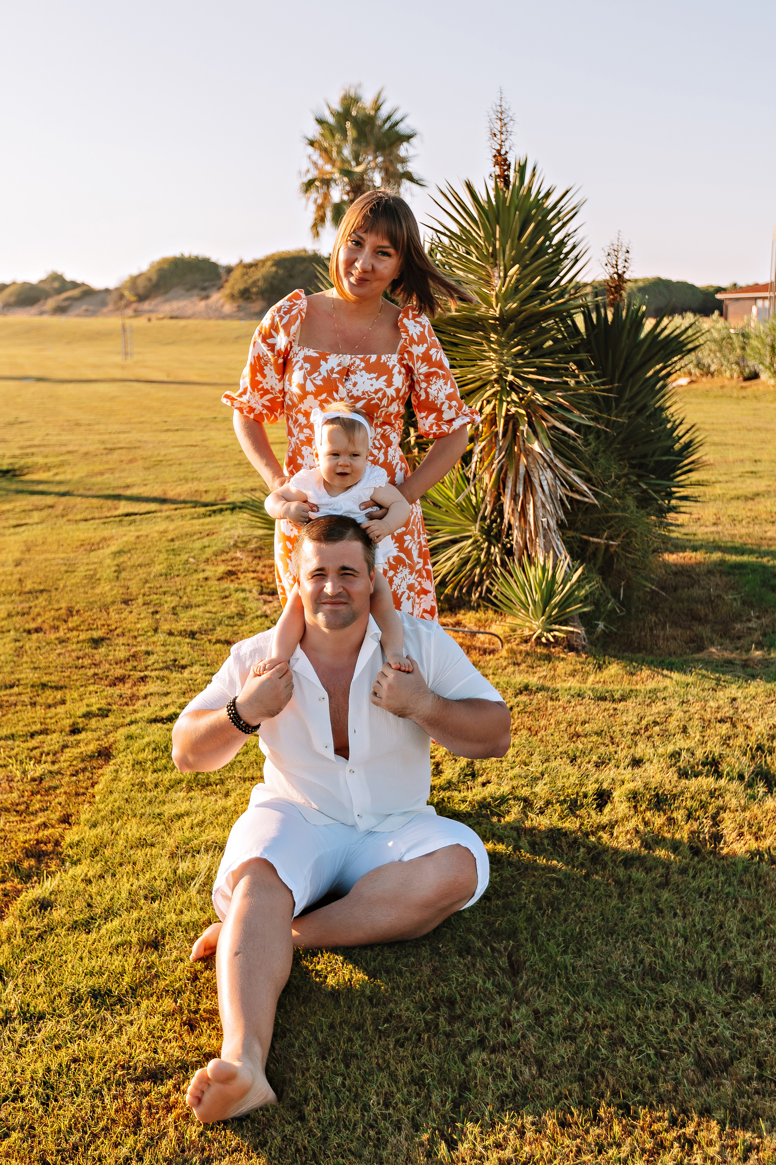 С малышкой на море. Семейный фотограф Тюмень, фотограф на роды Салмина Мария