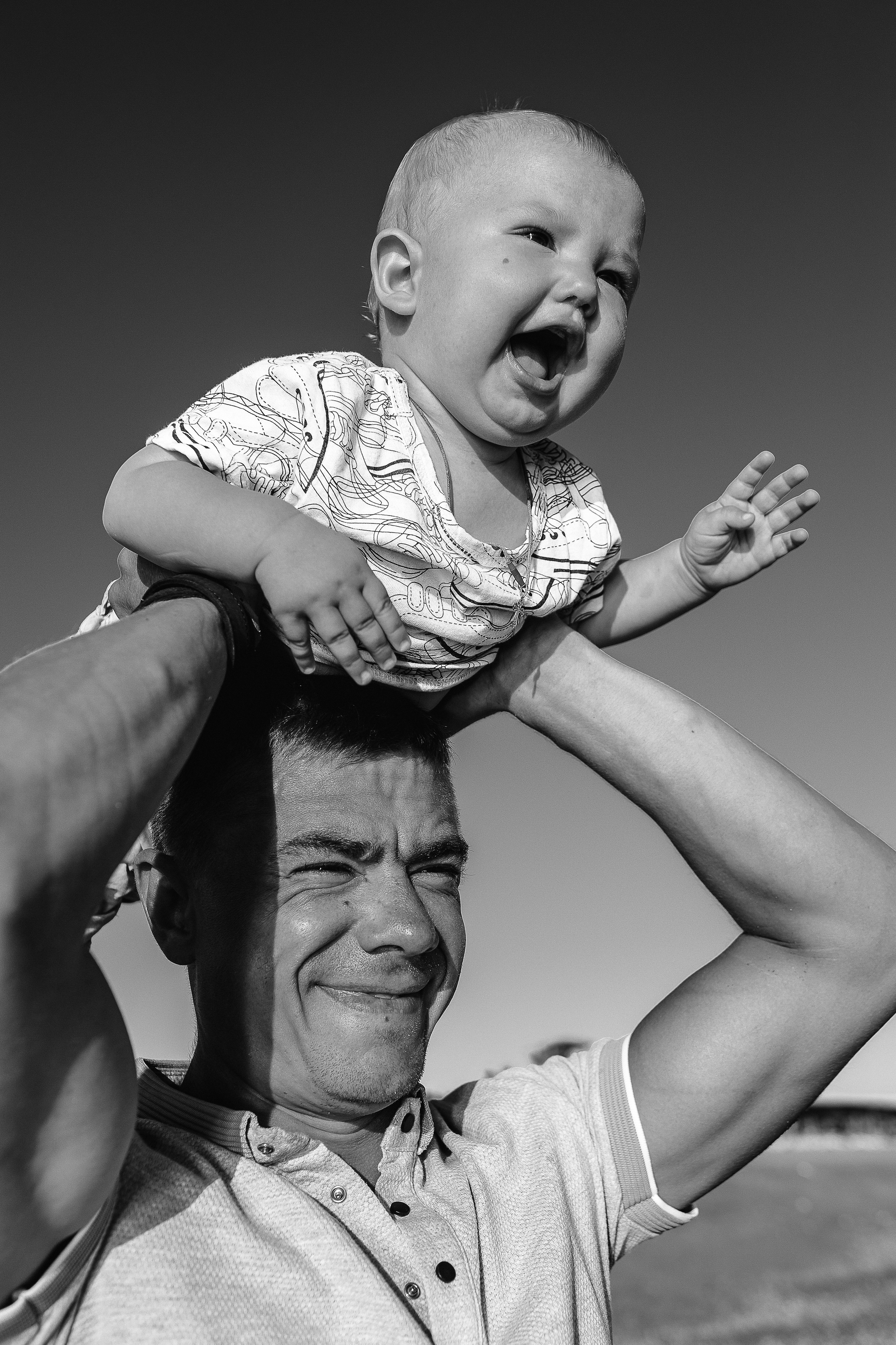 Семейная у моря. Семейный фотограф Тюмень, фотограф на роды Салмина Мария