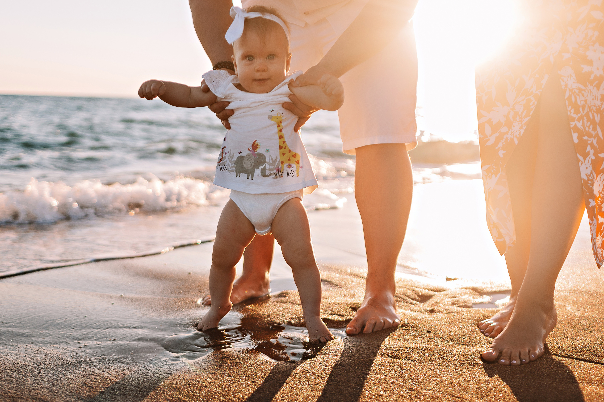 С малышкой на море. Семейный фотограф Тюмень, фотограф на роды Салмина Мария