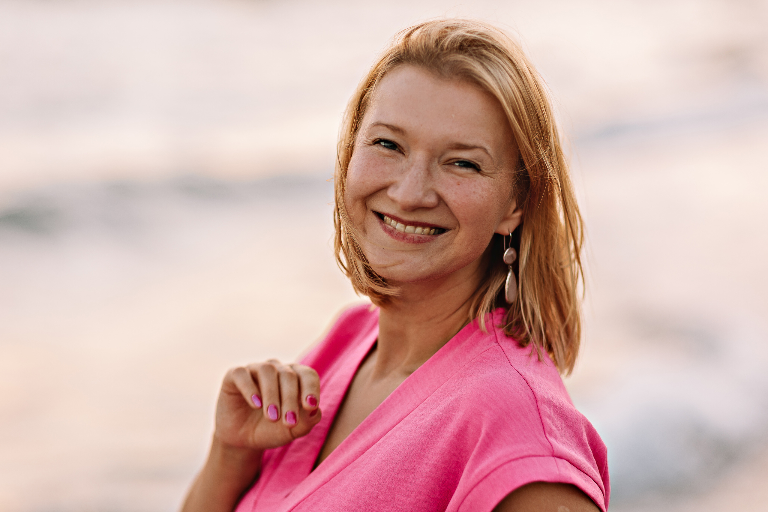 Семейная на берегу. Семейный фотограф Тюмень, фотограф на роды Салмина Мария