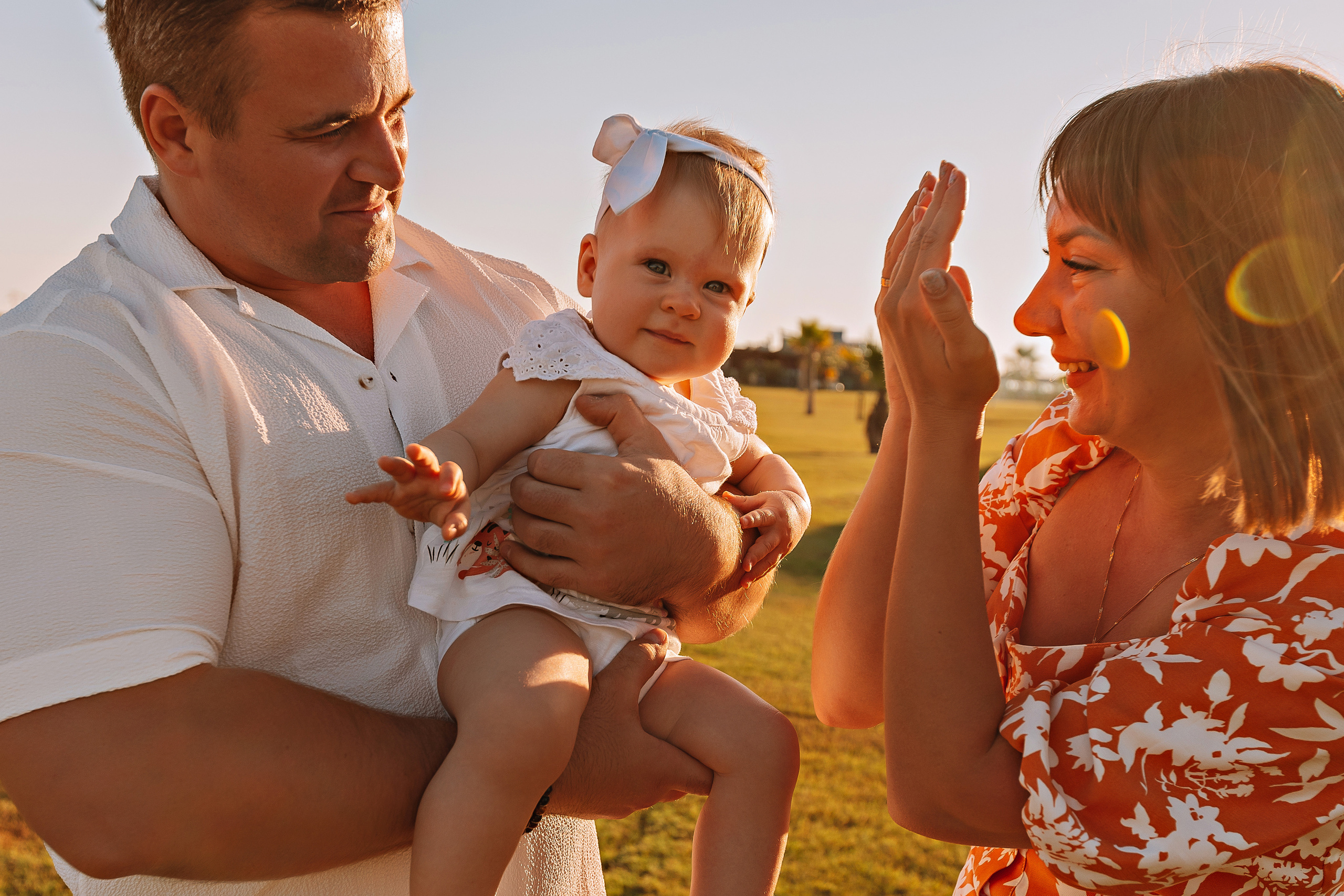 С малышкой на море. Семейный фотограф Тюмень, фотограф на роды Салмина Мария