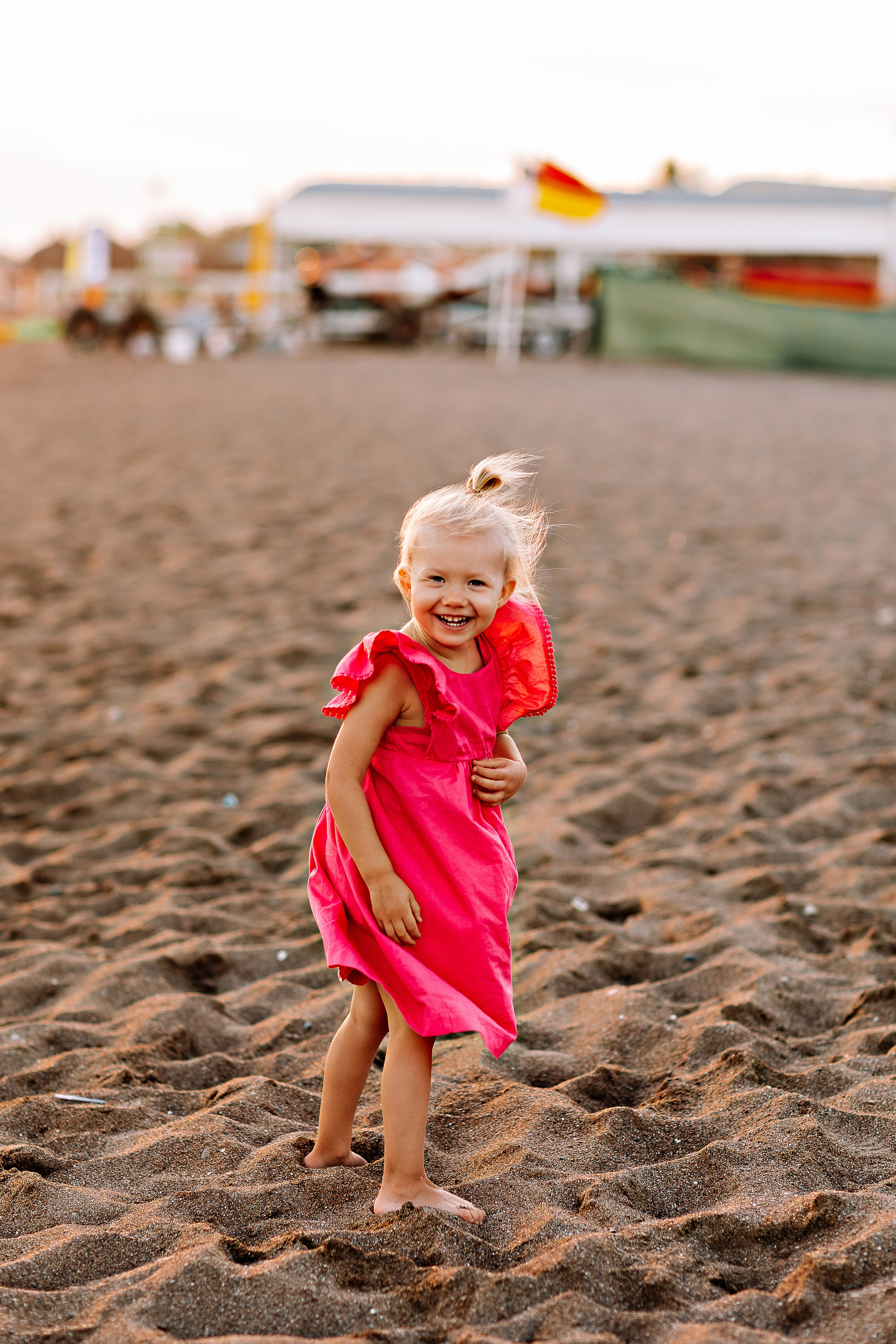 Семейная на берегу. Семейный фотограф Тюмень, фотограф на роды Салмина Мария