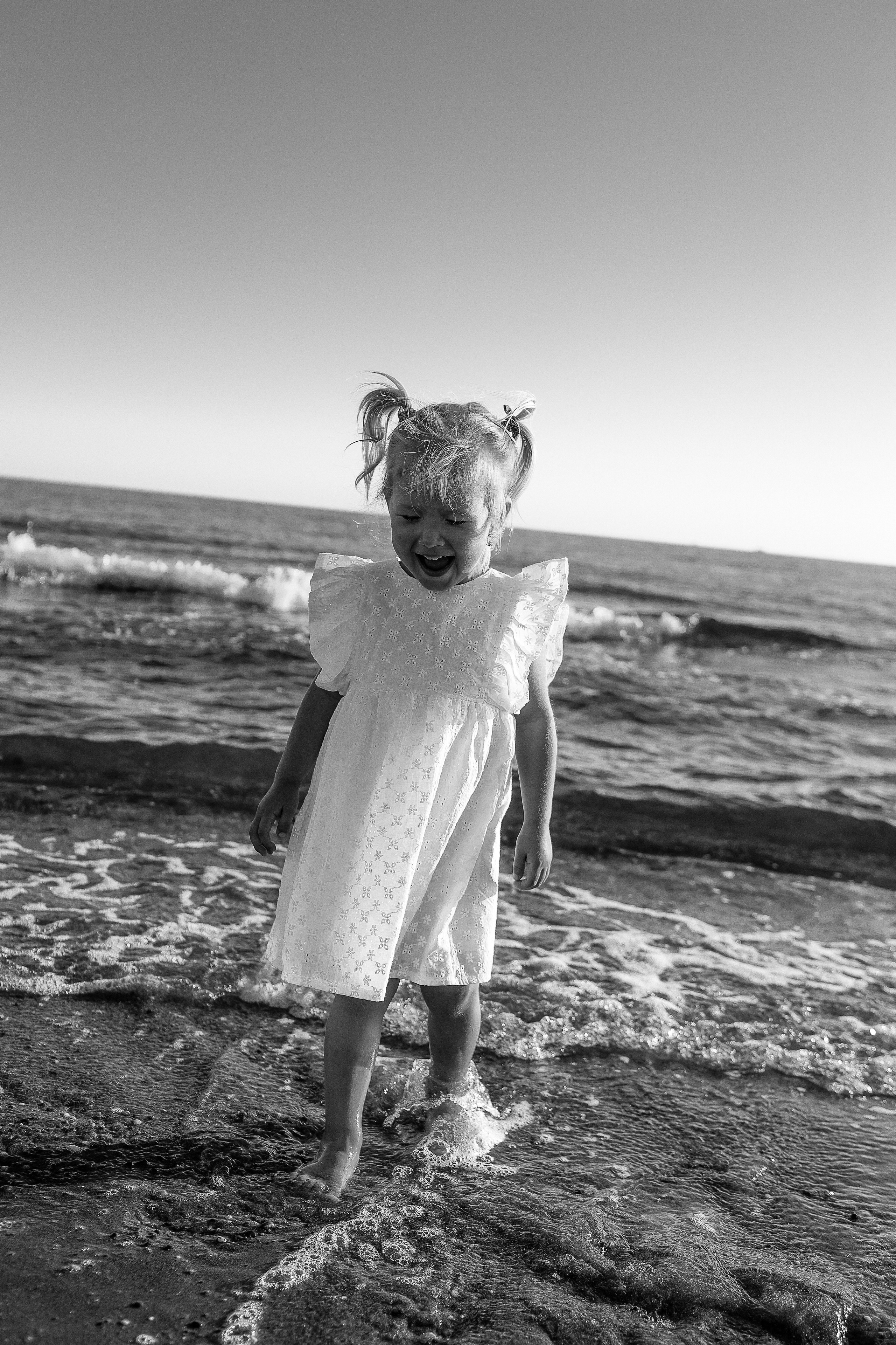 Семейная у моря. Семейный фотограф Тюмень, фотограф на роды Салмина Мария