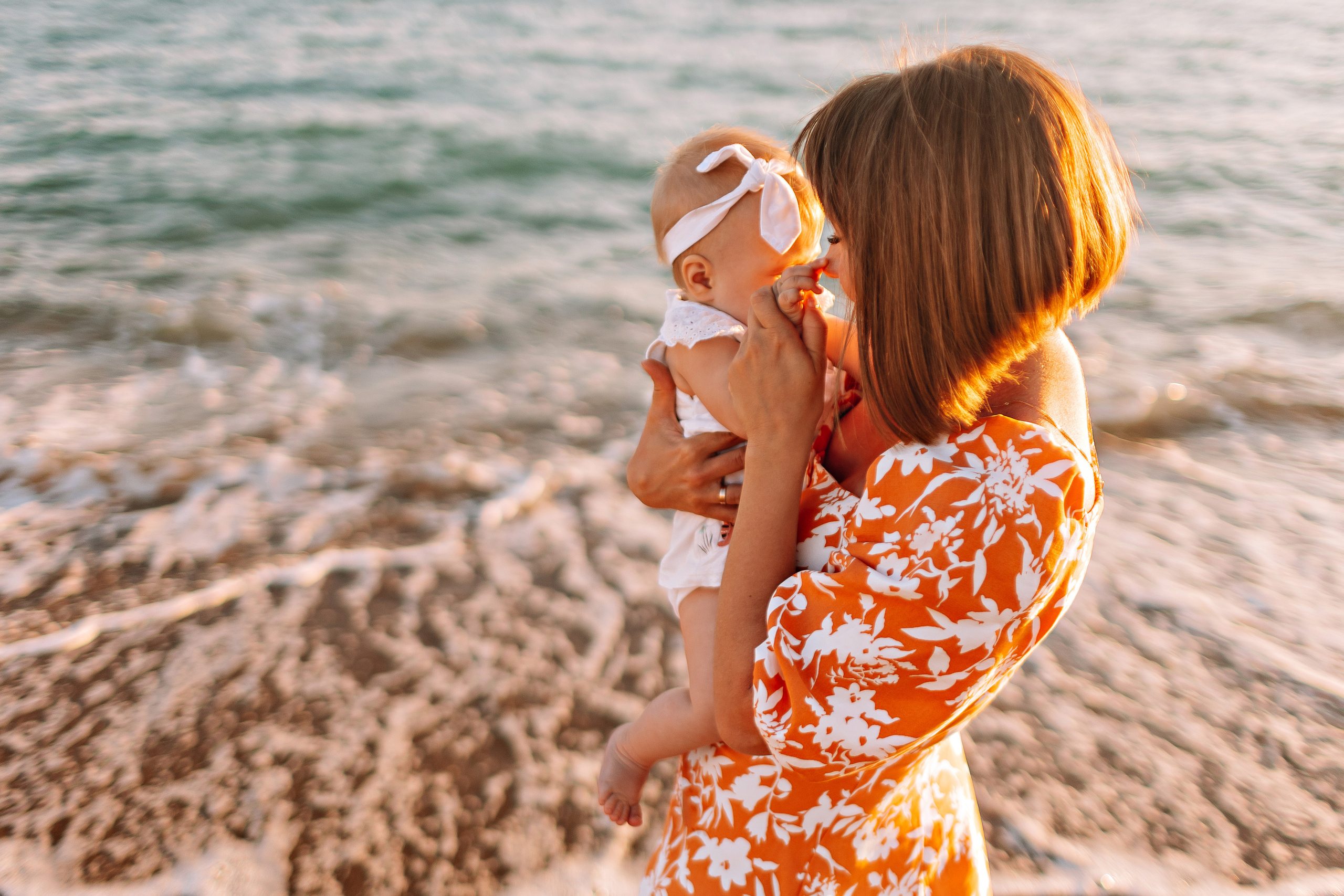 С малышкой на море. Семейный фотограф Тюмень, фотограф на роды Салмина Мария