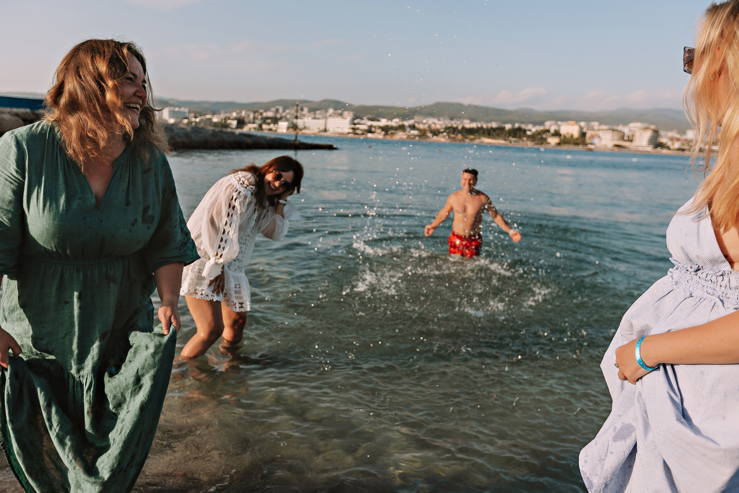 Friend's. Семейный фотограф Тюмень, фотограф на роды Салмина Мария