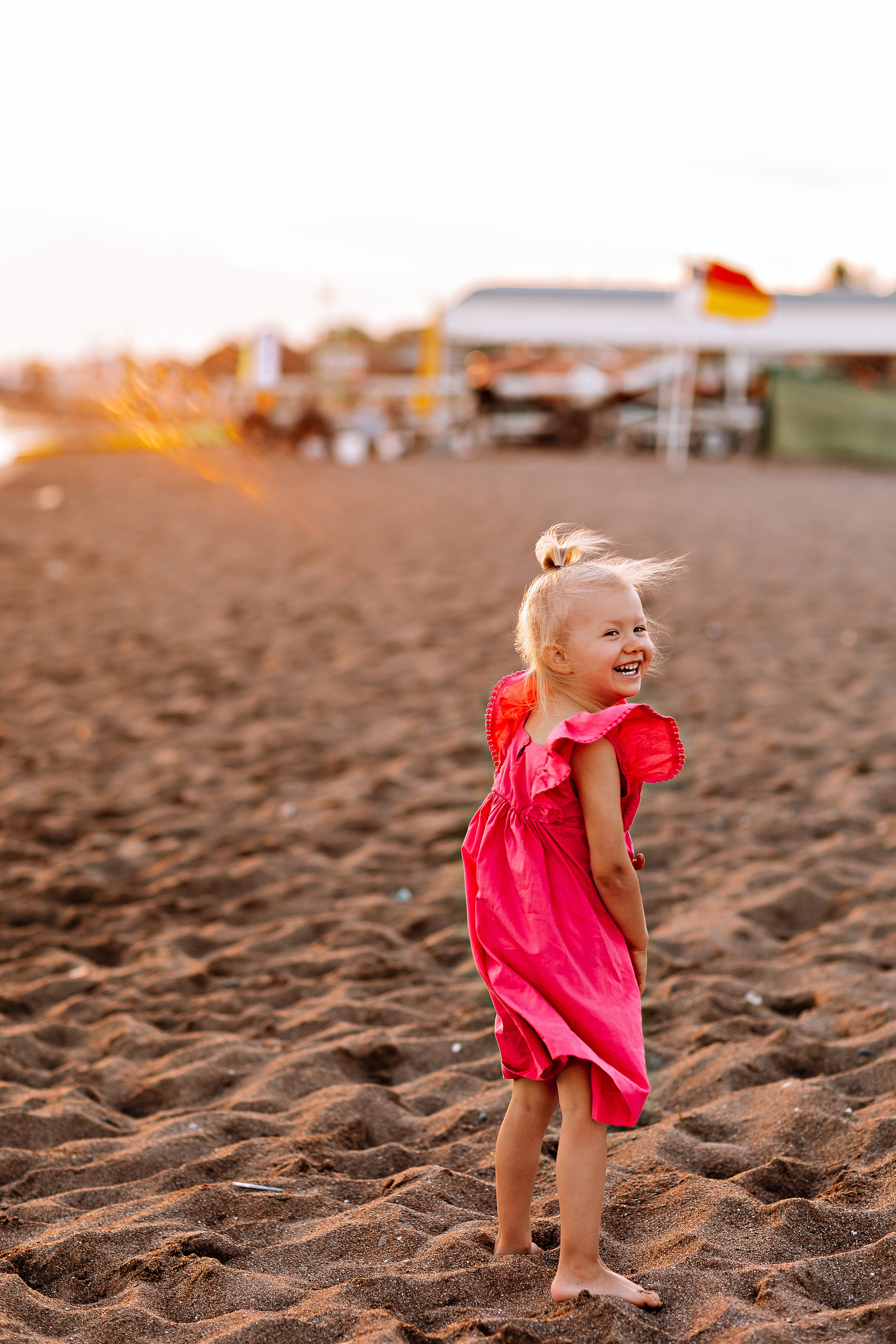 Семейная на берегу. Семейный фотограф Тюмень, фотограф на роды Салмина Мария