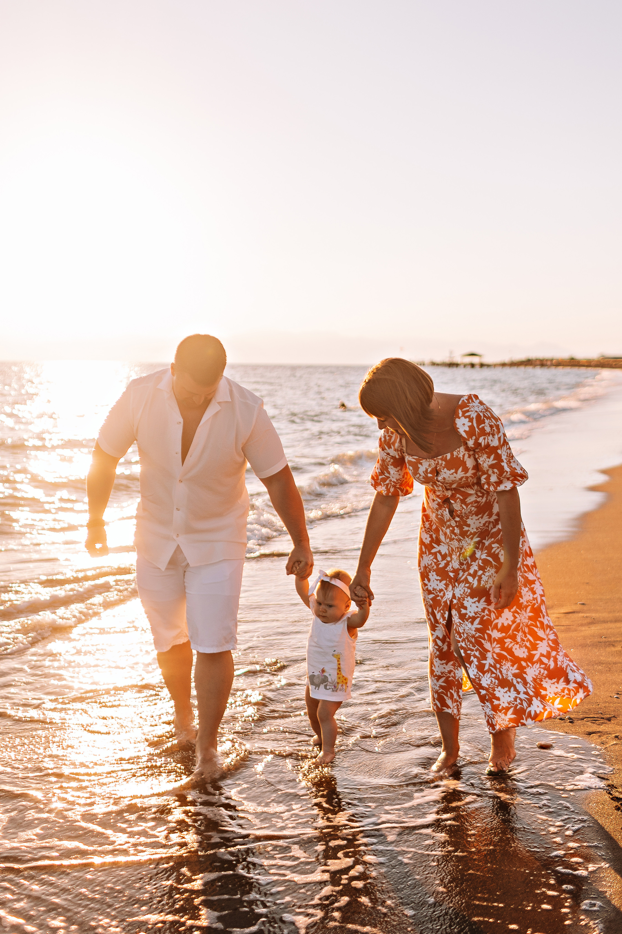 С малышкой на море. Семейный фотограф Тюмень, фотограф на роды Салмина Мария