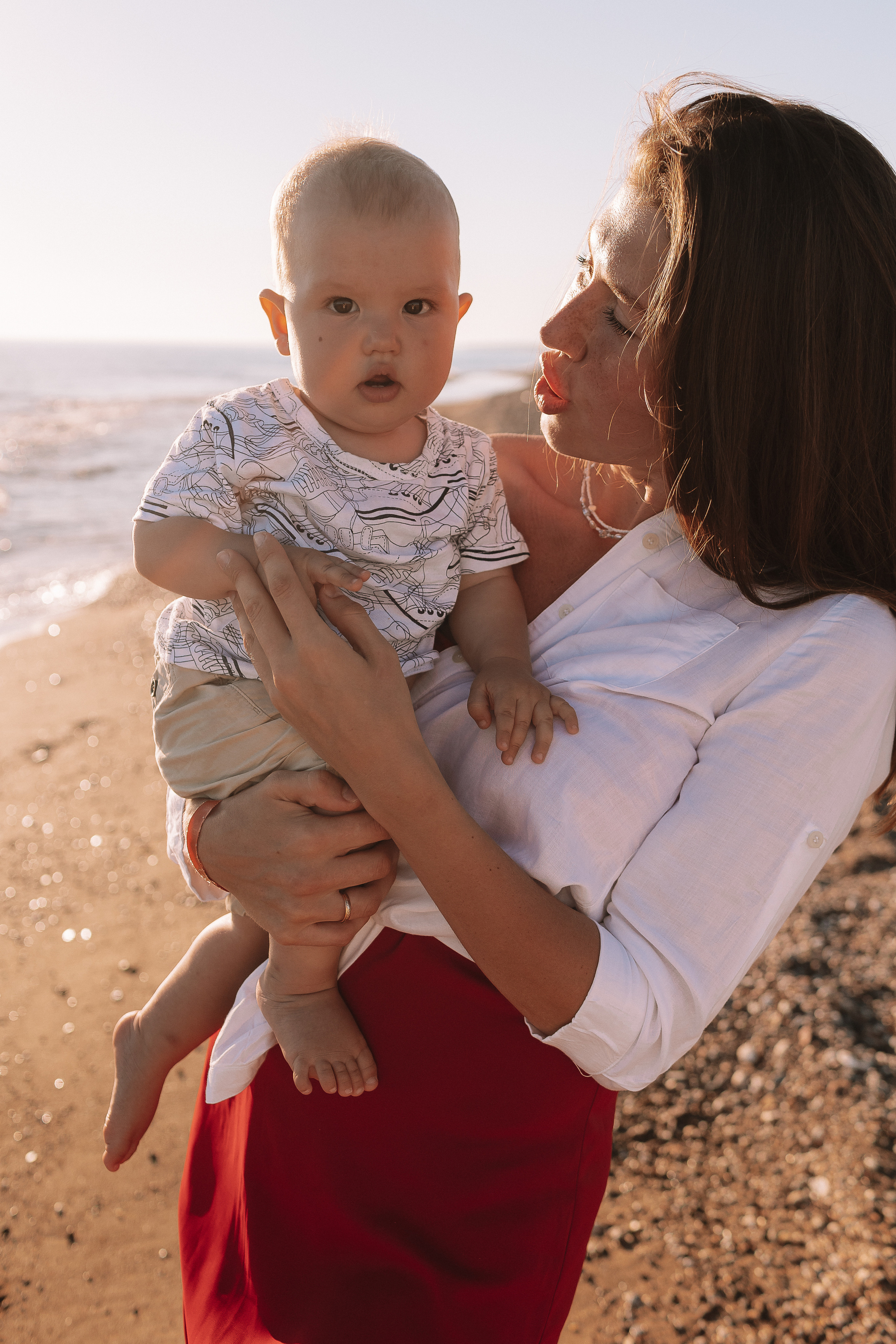 Семейная у моря. Семейный фотограф Тюмень, фотограф на роды Салмина Мария