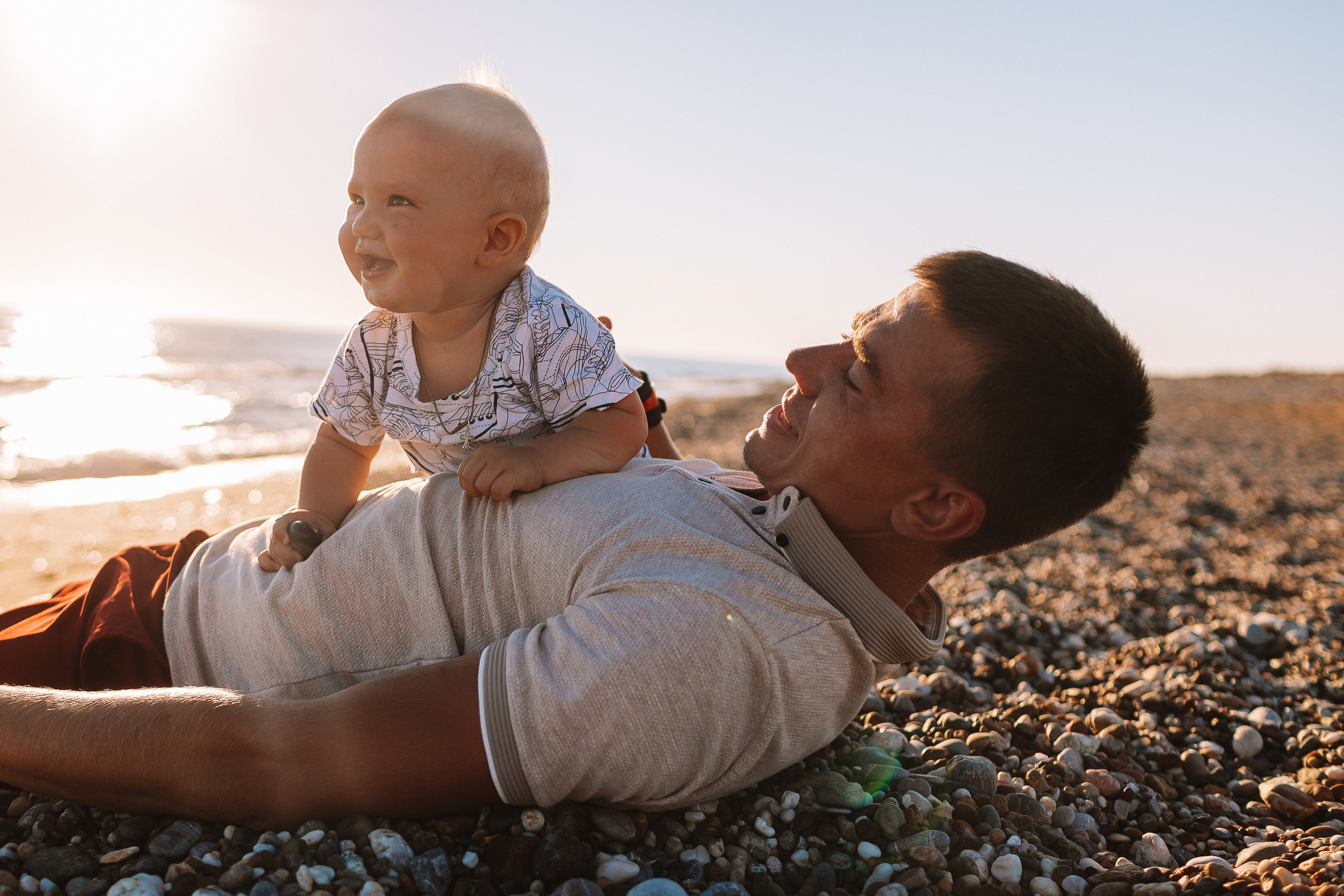 Семейная у моря. Семейный фотограф Тюмень, фотограф на роды Салмина Мария