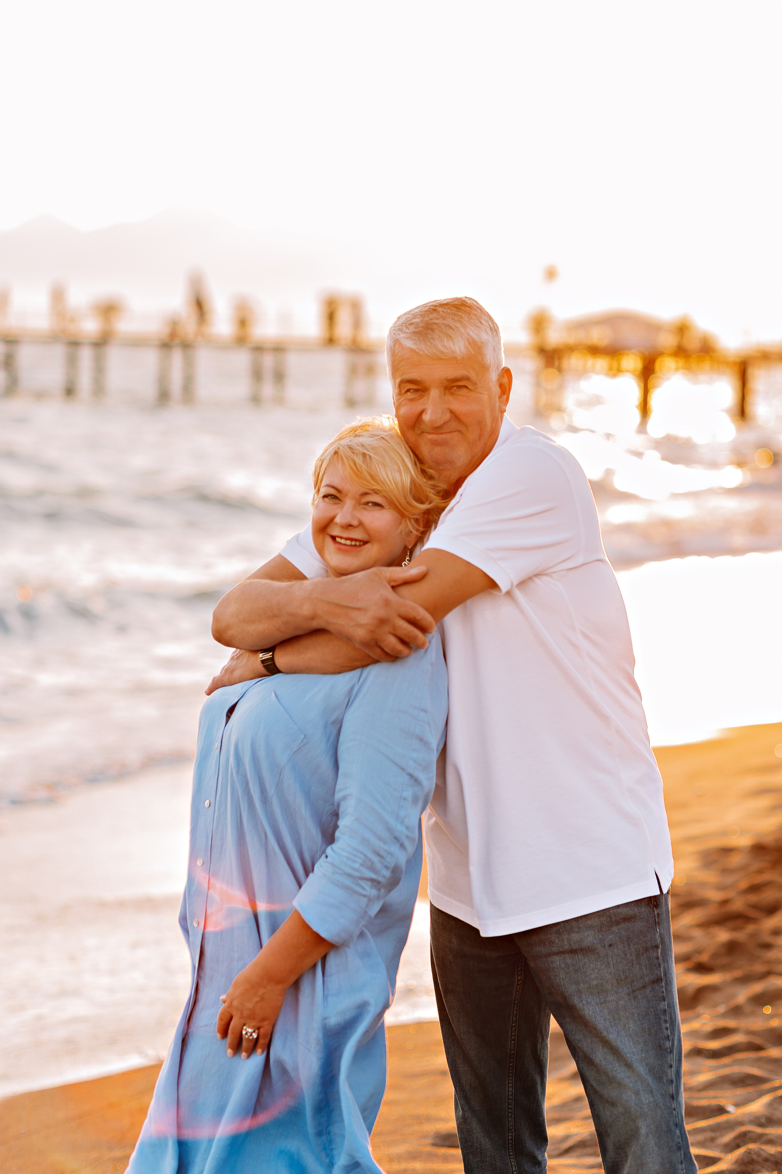 Семейная на берегу. Семейный фотограф Тюмень, фотограф на роды Салмина Мария