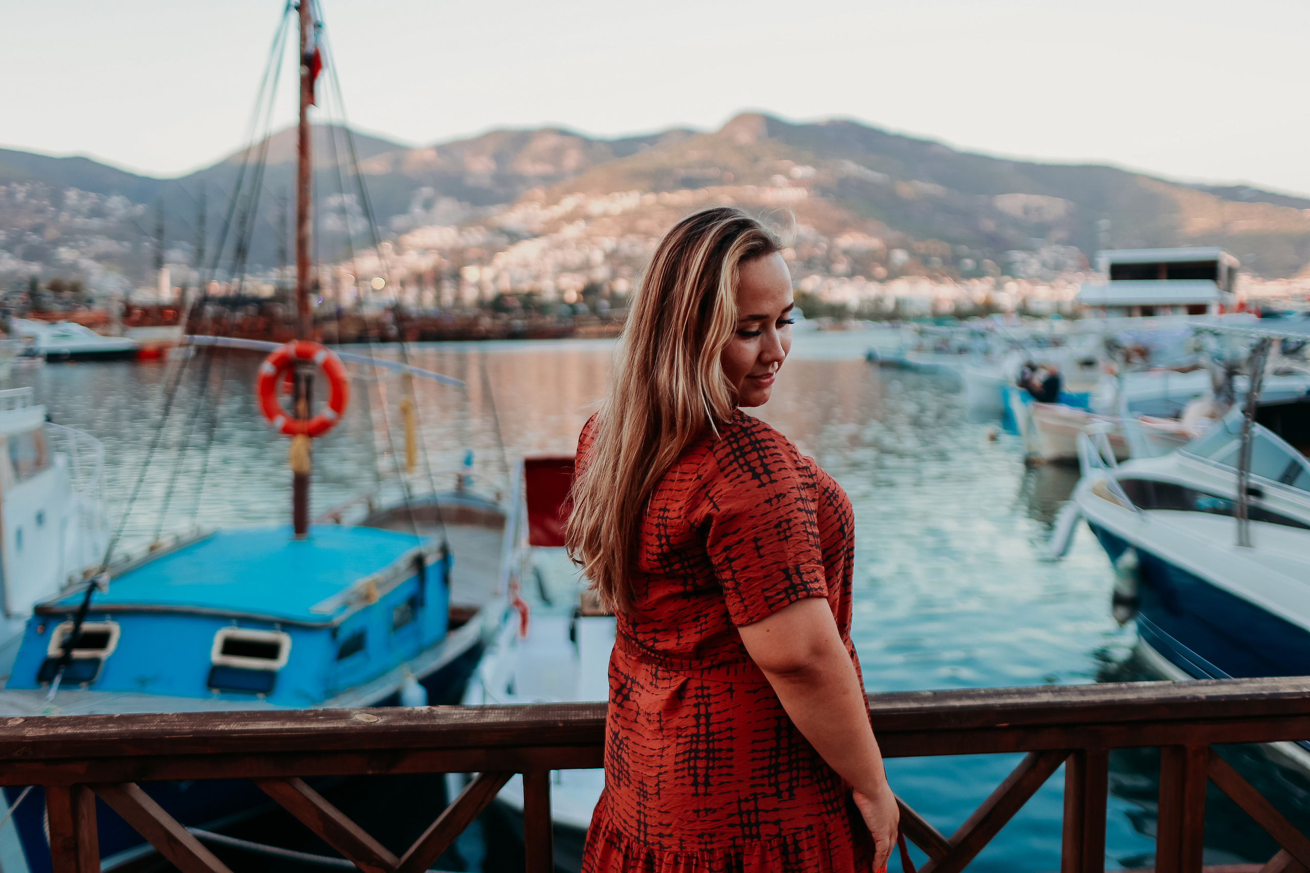 Аланья (маяк). Семейный фотограф Тюмень, фотограф на роды Салмина Мария