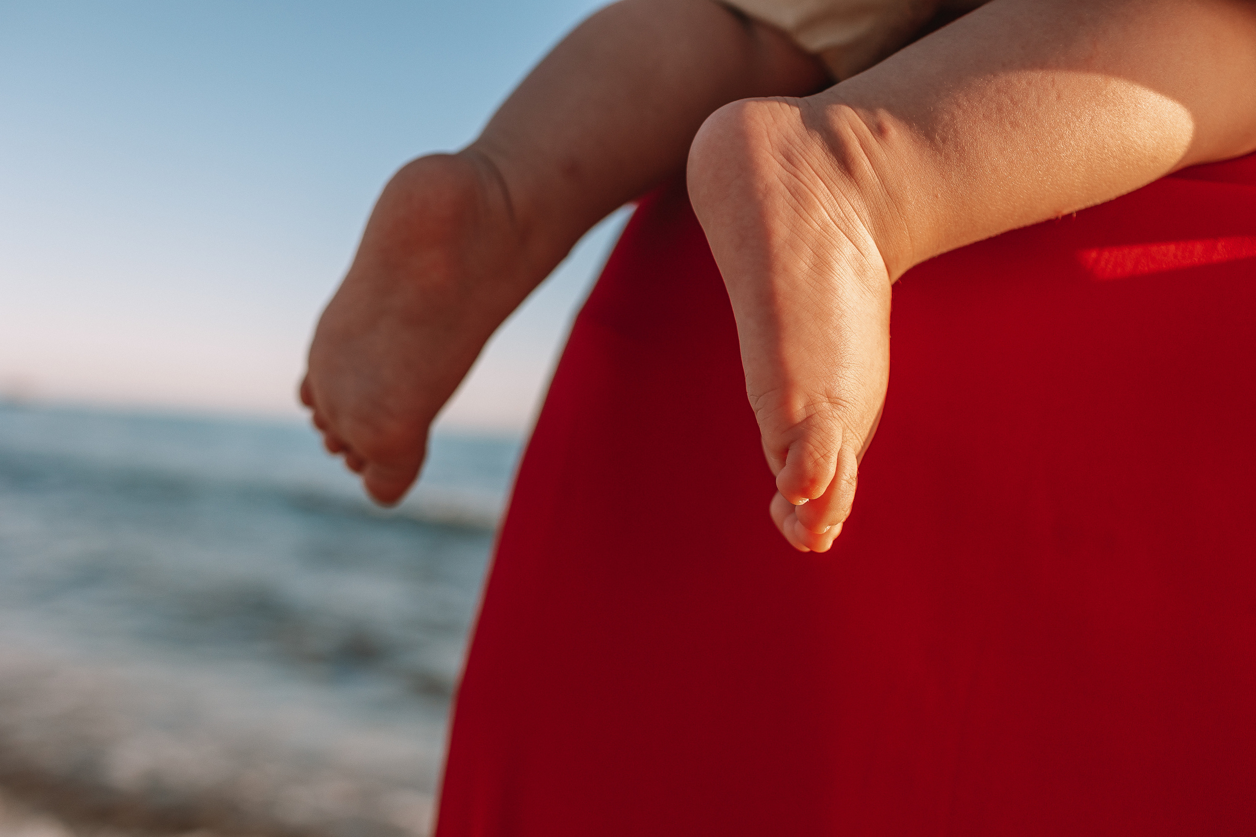 Семейная у моря. Семейный фотограф Тюмень, фотограф на роды Салмина Мария