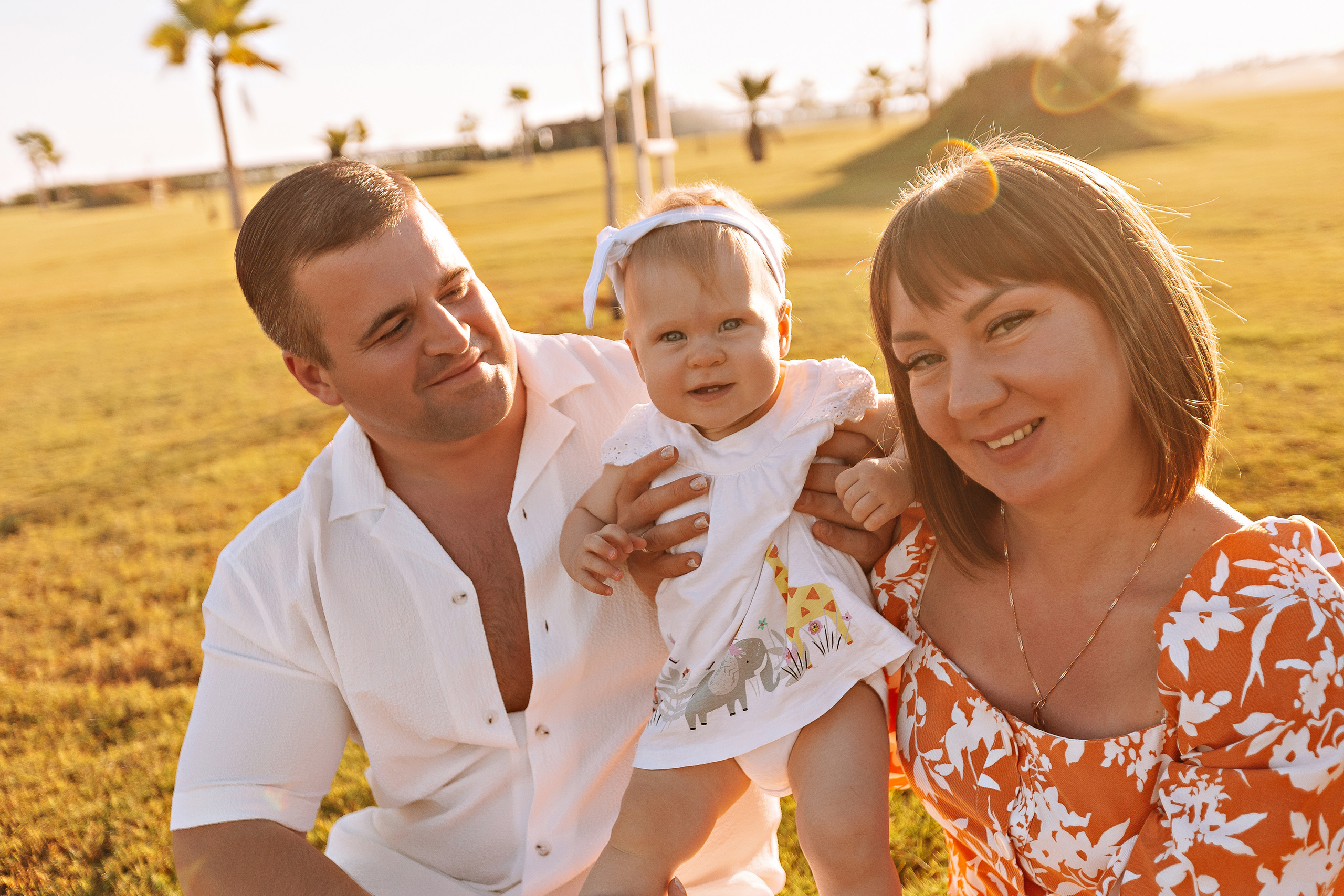 С малышкой на море. Семейный фотограф Тюмень, фотограф на роды Салмина Мария
