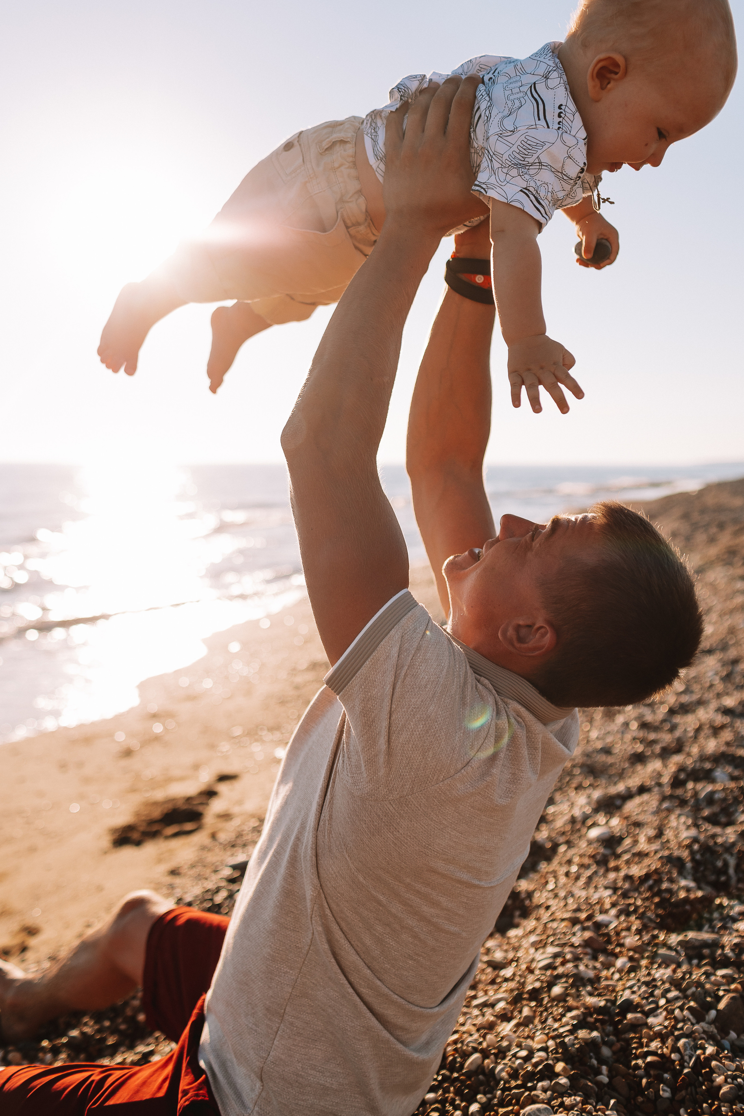 Семейная у моря. Семейный фотограф Тюмень, фотограф на роды Салмина Мария