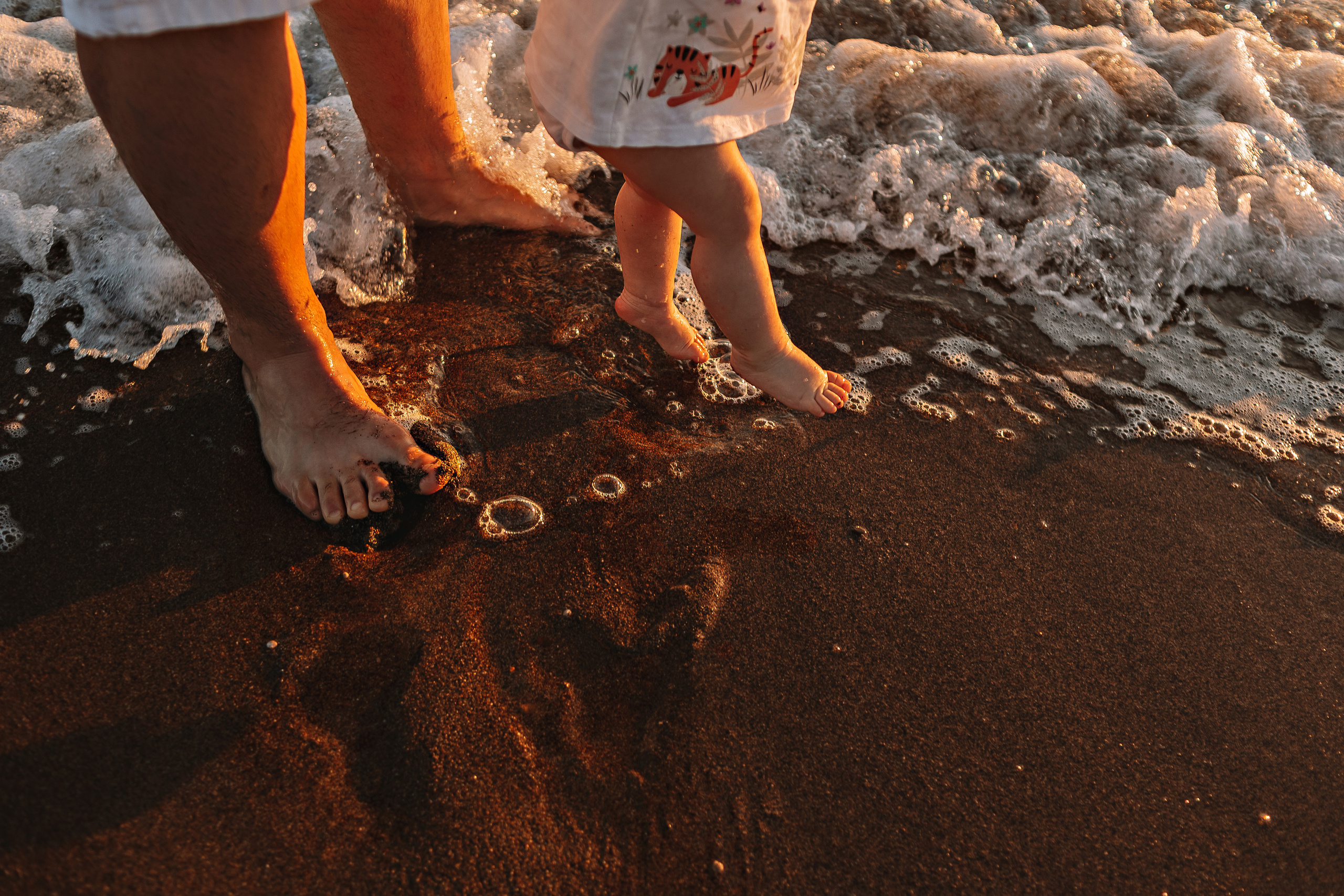 С малышкой на море. Семейный фотограф Тюмень, фотограф на роды Салмина Мария
