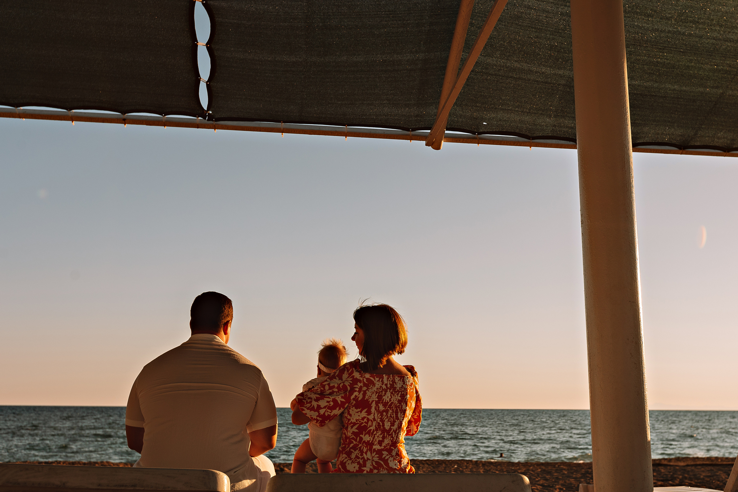 С малышкой на море. Семейный фотограф Тюмень, фотограф на роды Салмина Мария