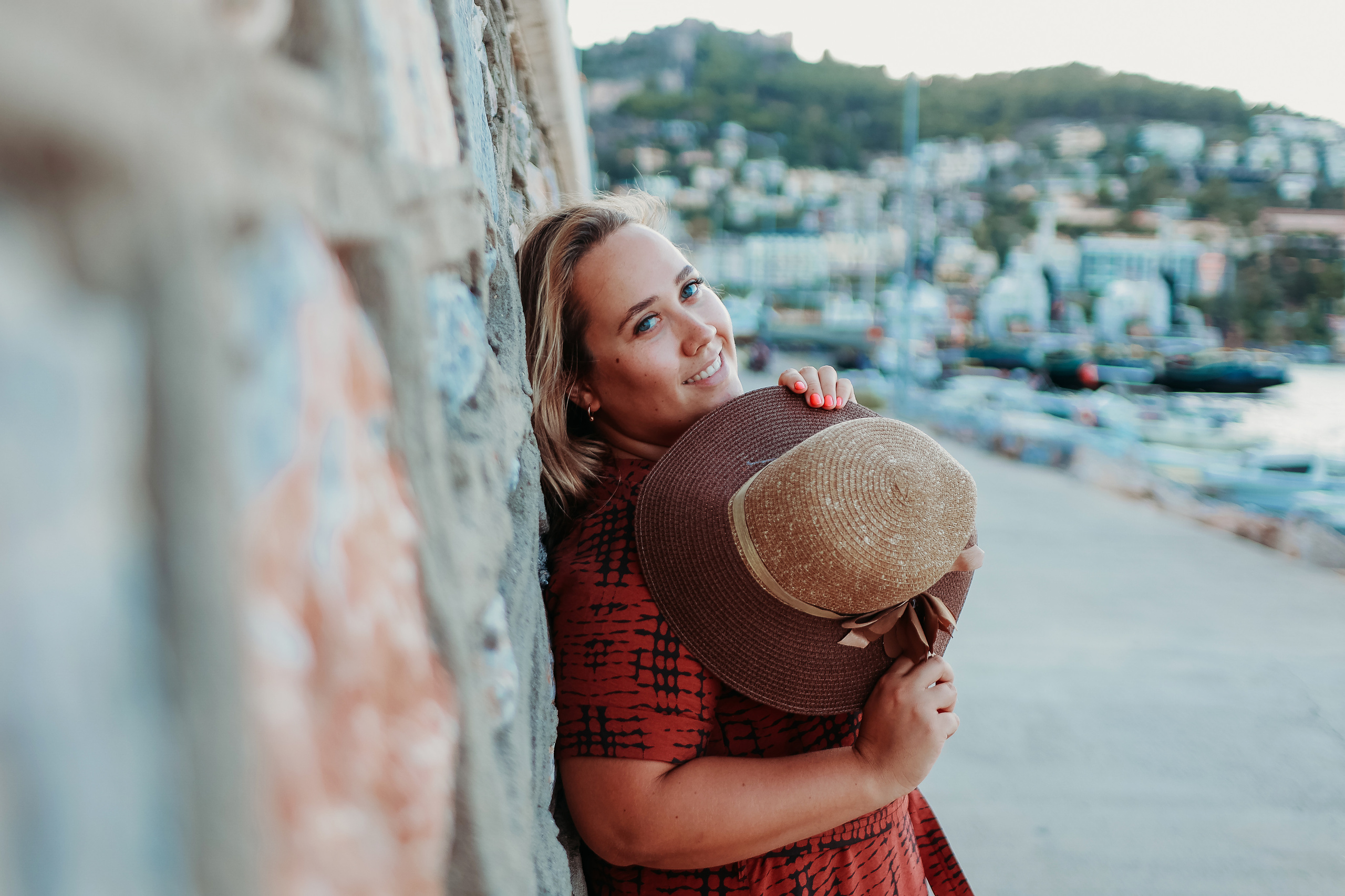 Аланья (маяк). Семейный фотограф Тюмень, фотограф на роды Салмина Мария
