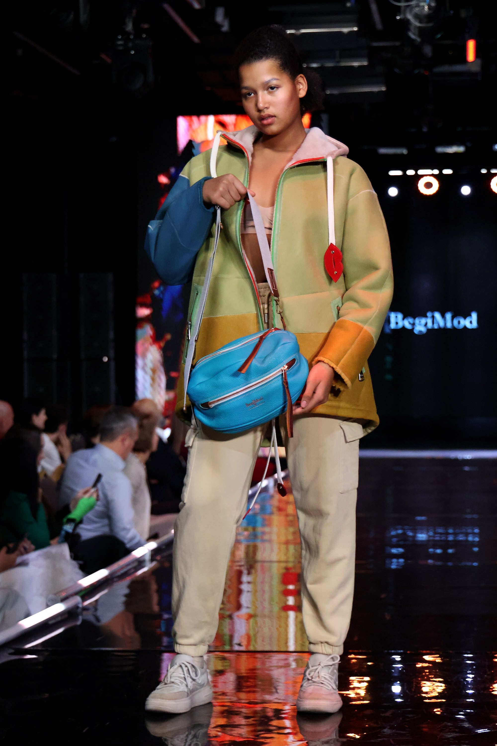 Показ МКММ на Якиманке 26. Спортивный и репортажный фотограф Ермакова Светлана