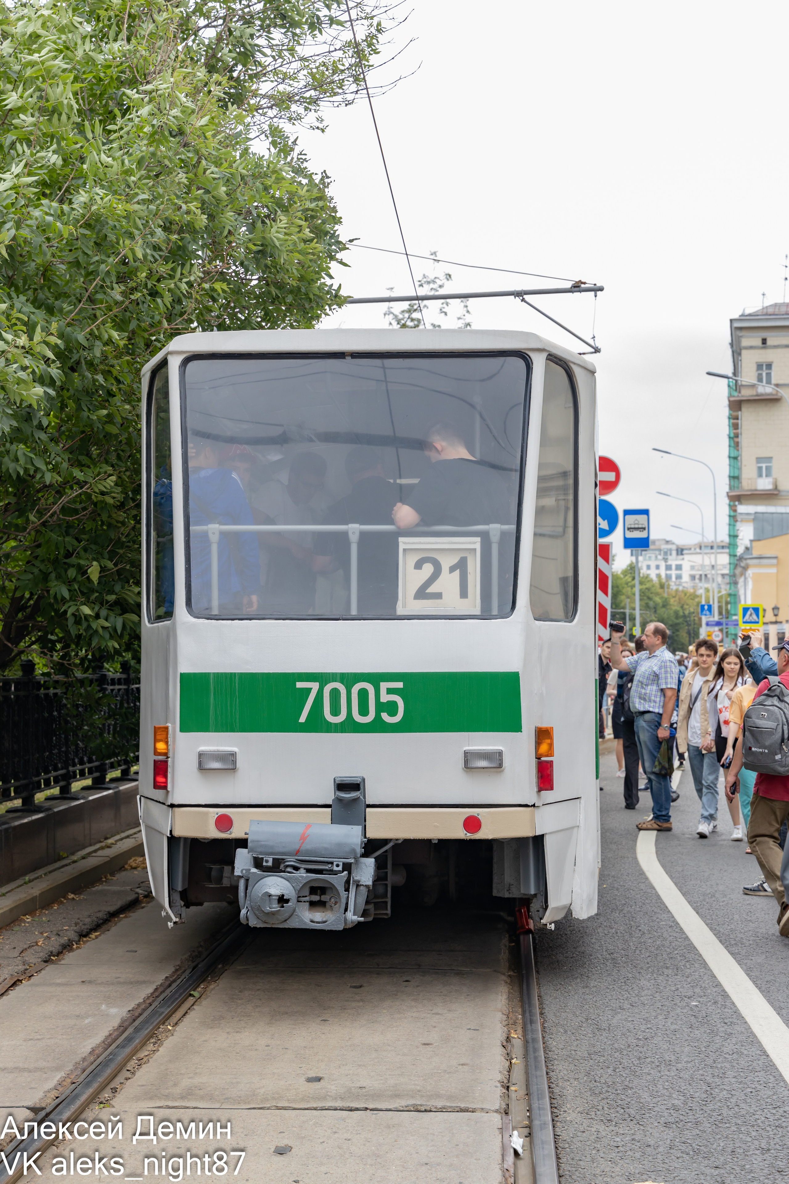 Ретро парад трамваем Москва 2023. Репортажный, семейный и студийный фотограф в Москве Демин Алексей