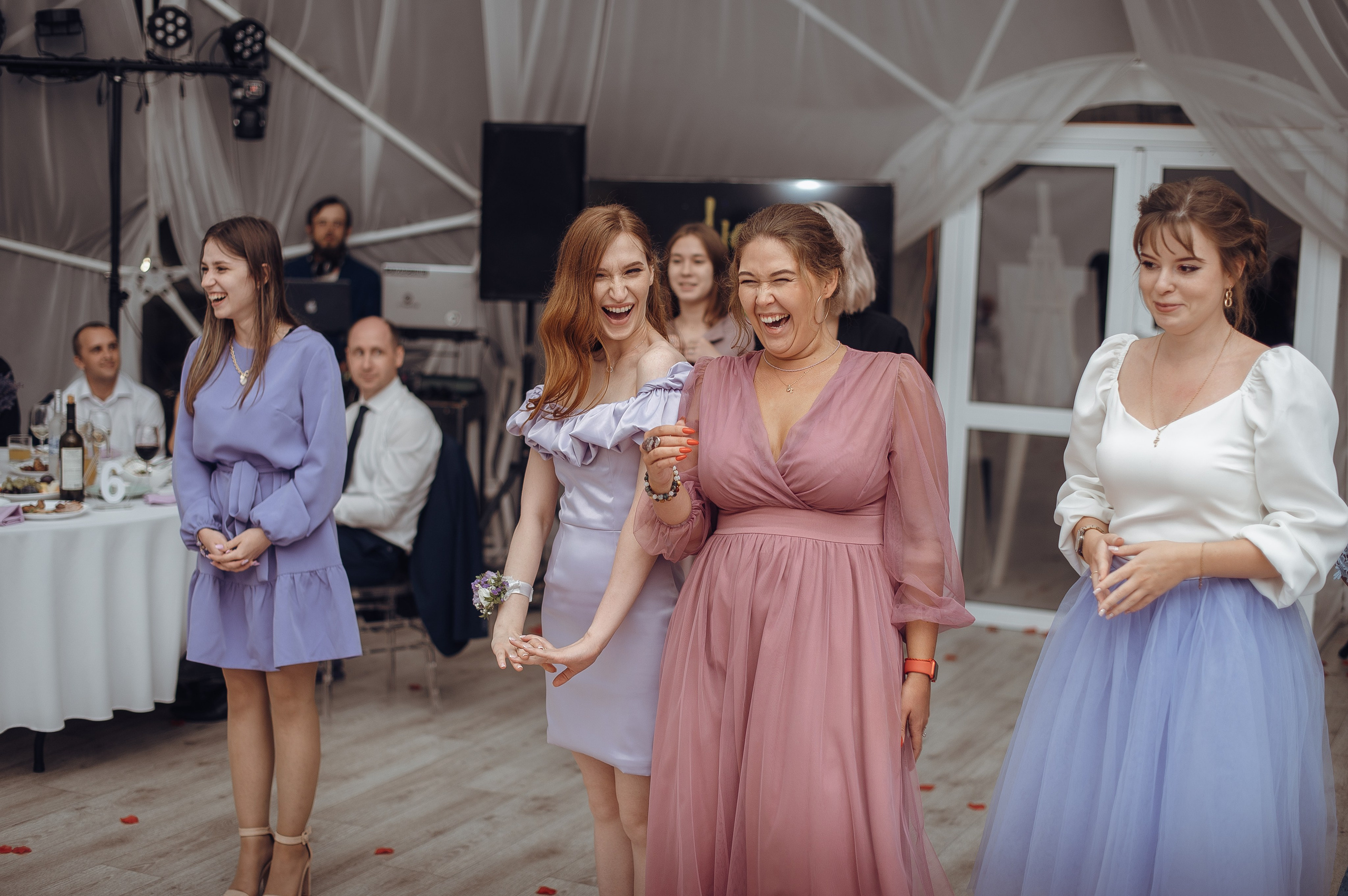 Семейный и дружелюбный свадебный день Людмилы и Сергея. Свадебный фотограф в Ярославле Денис Медоваров