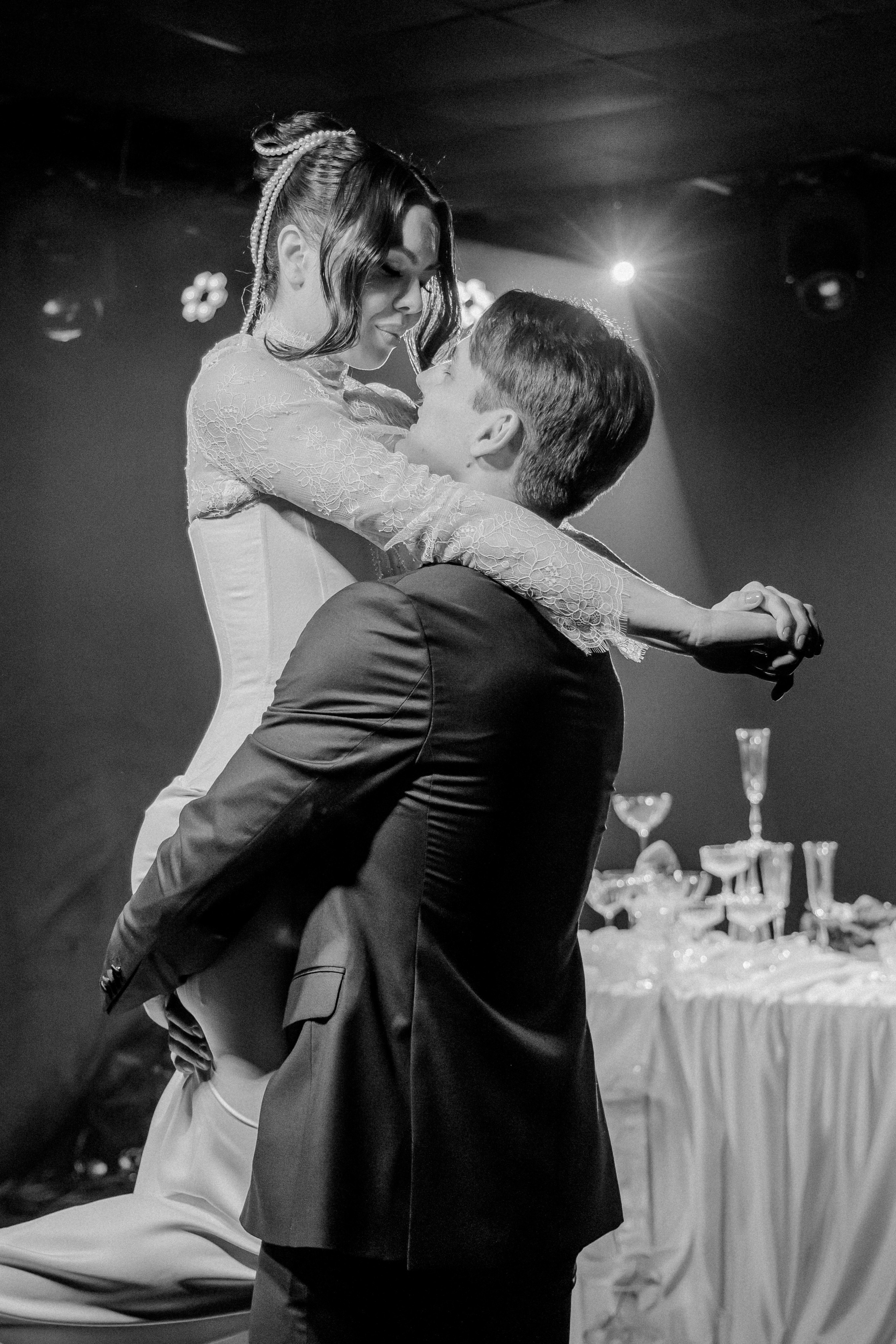 Мария & Александр. Любовь со светом. Свадебная фотография. Арина Рубах