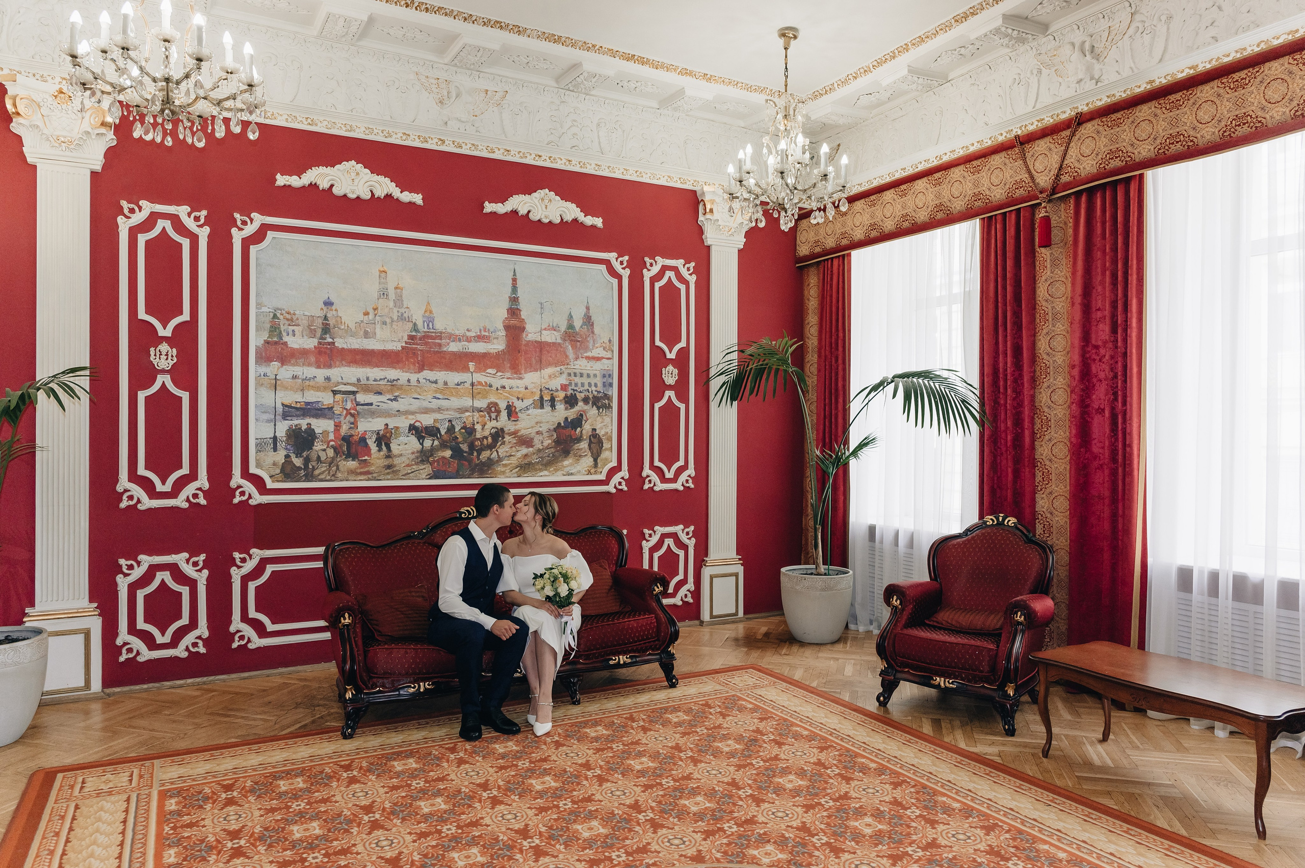 Свадебная фотосессия в Грибоедовском ЗАГСе. Портретный фотограф Москва Светлана Кашура