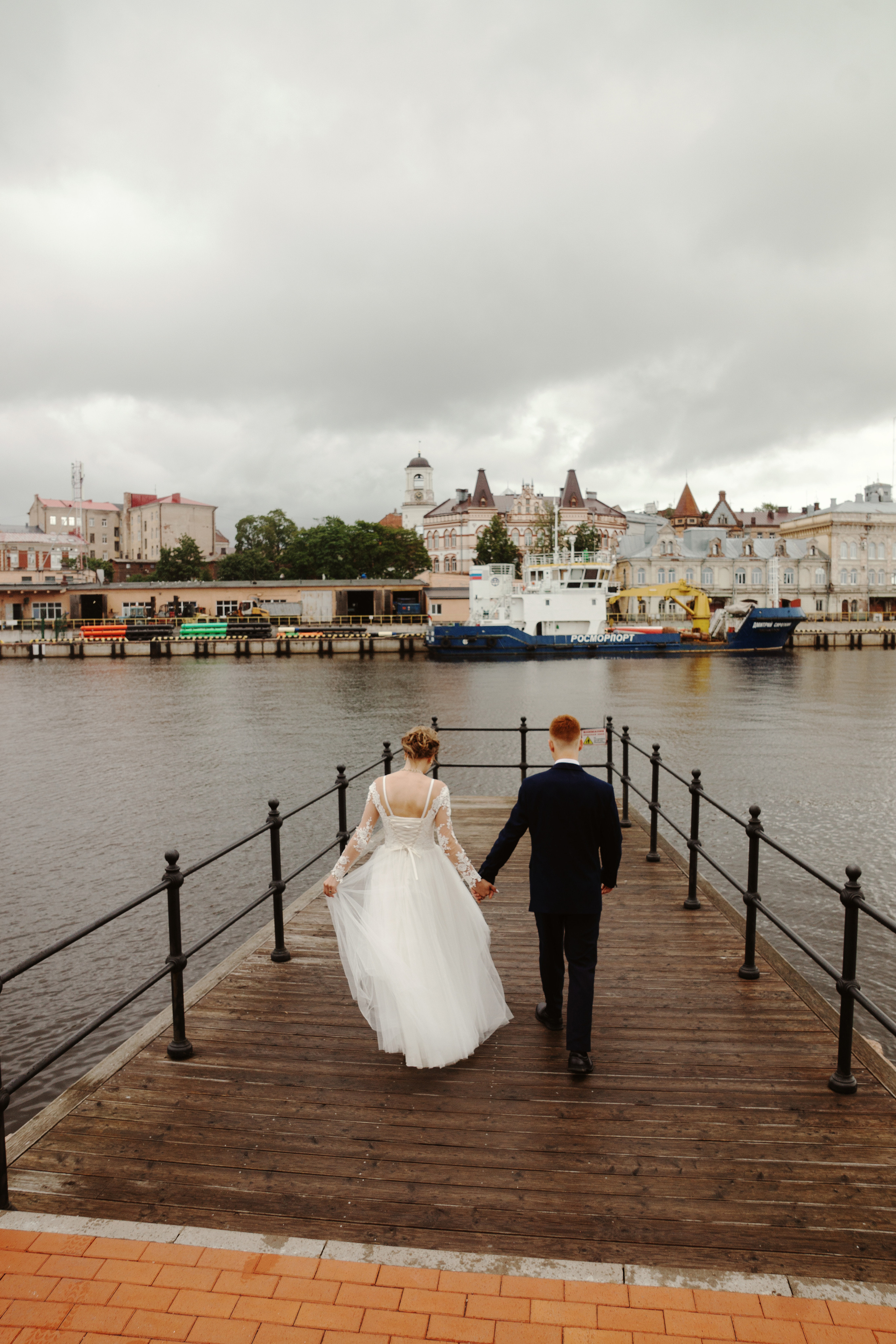 Свадебная фотография в городе Выборг. Анастасия и Семен. Фотограф в Санкт-Петербурге Павел Жуков