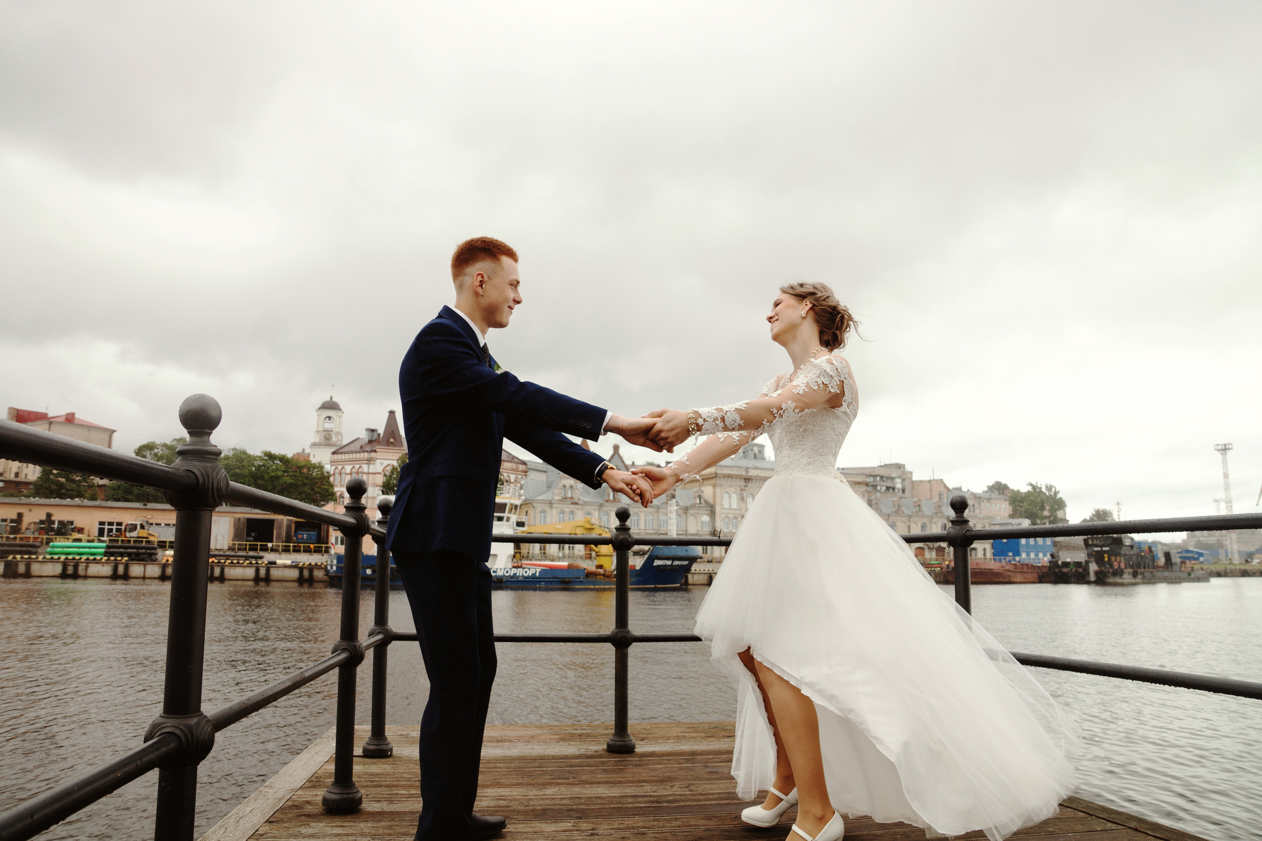 Свадебная фотография в городе Выборг. Анастасия и Семен. Фотограф в Санкт-Петербурге Павел Жуков