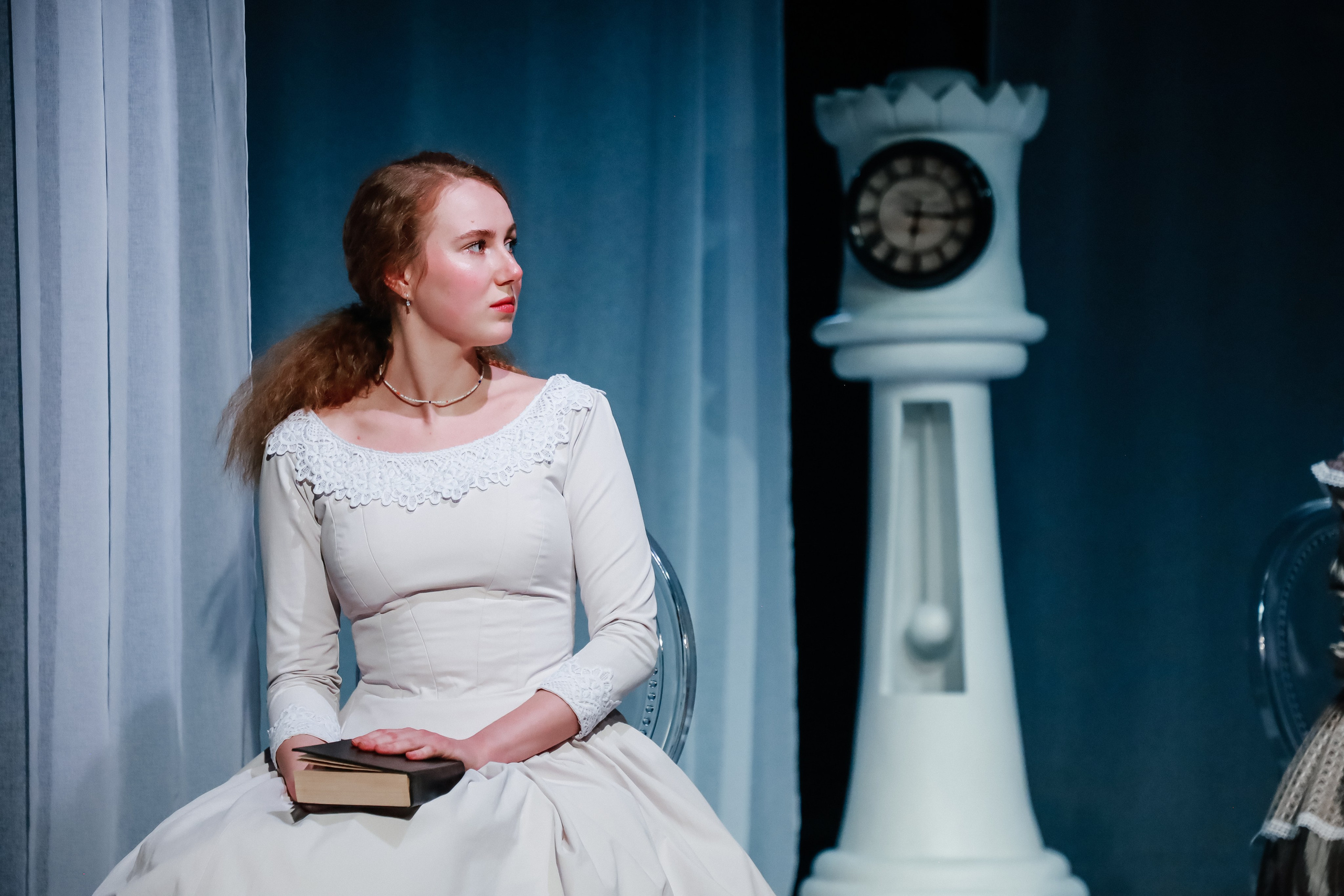 «Дядюшкин сон». Молодёжный театр алтая. Режиссер Дарья Камошина. Фоторепортаж. Театральная фотосъёмка