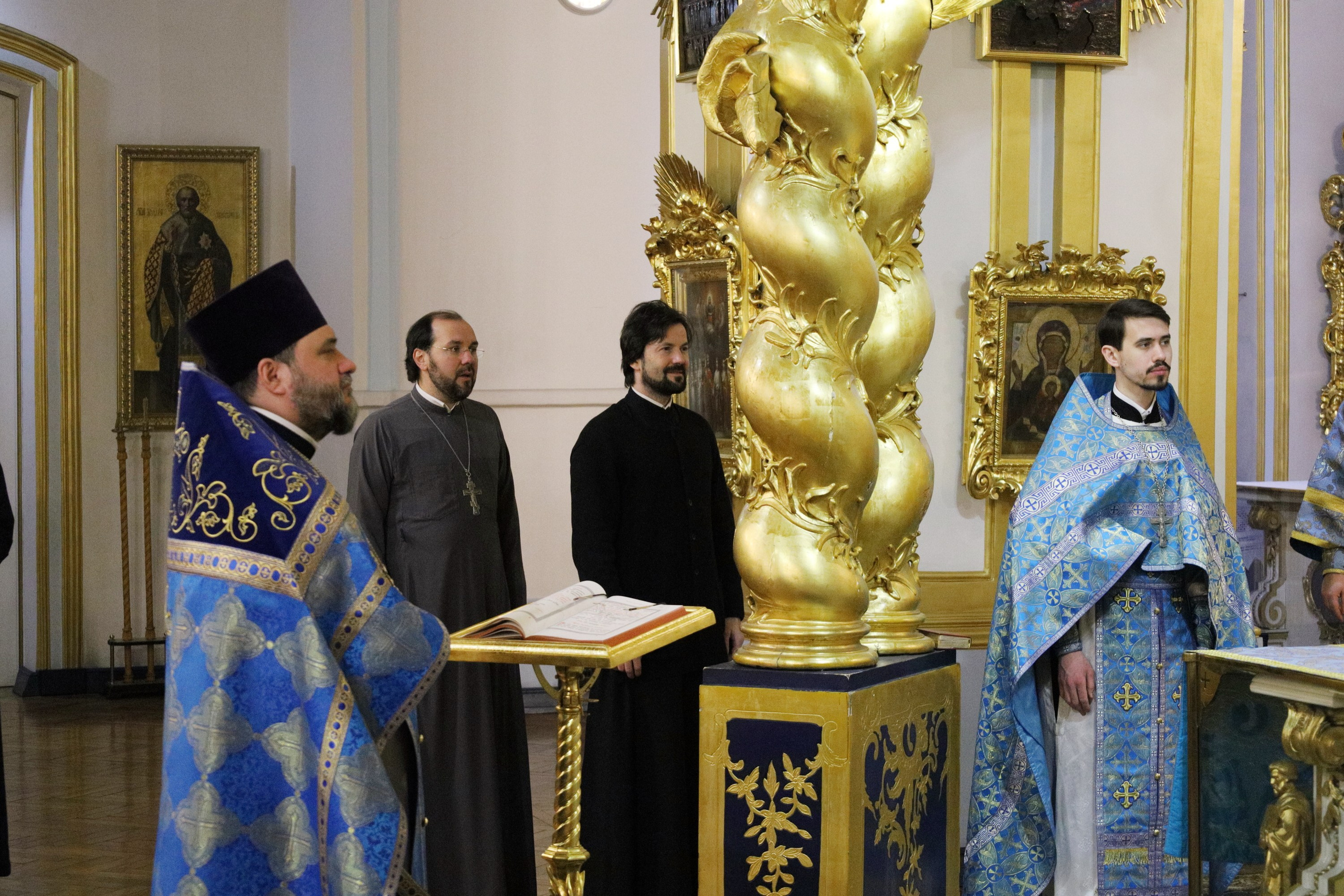 НЕДЕЛЯ 24-Я ПО ПЯТИДЕСЯТНИЦЕ. ОТДАНИЕ ПРАЗДНИКА ВВЕДЕНИЯ ВО ХРАМ ПРЕСВЯТОЙ БОГОРОДИЦЫ. НИКОЛО-БОГОЯВЛЕНСКИЙ МОРСКОЙ СОБОР