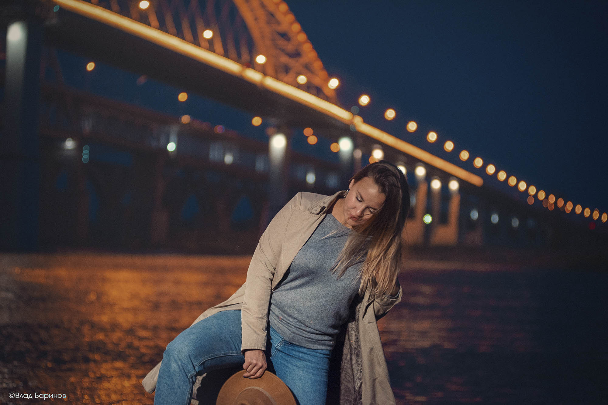 Женский портрет на улице