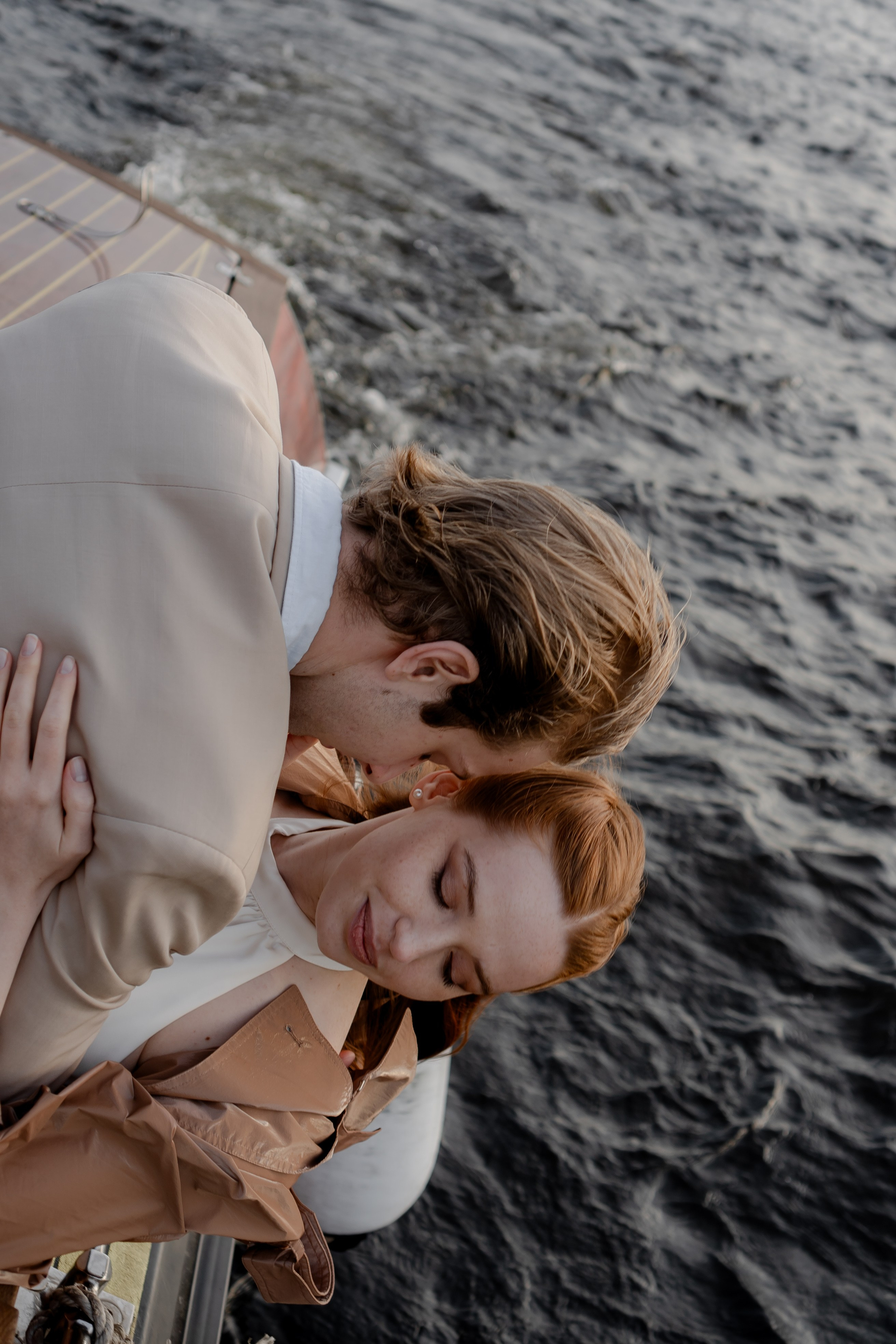 СВАДЕНБНАЯ СЬЕМКА НА КАТЕРЕ ПО КАНАЛАМ САНКТ-ПЕТЕРБУРГА И В АКВАТОРИИ НЕВЫ. Профессиональный фотограф, Санкт-Петербург — Виктория Богомолова