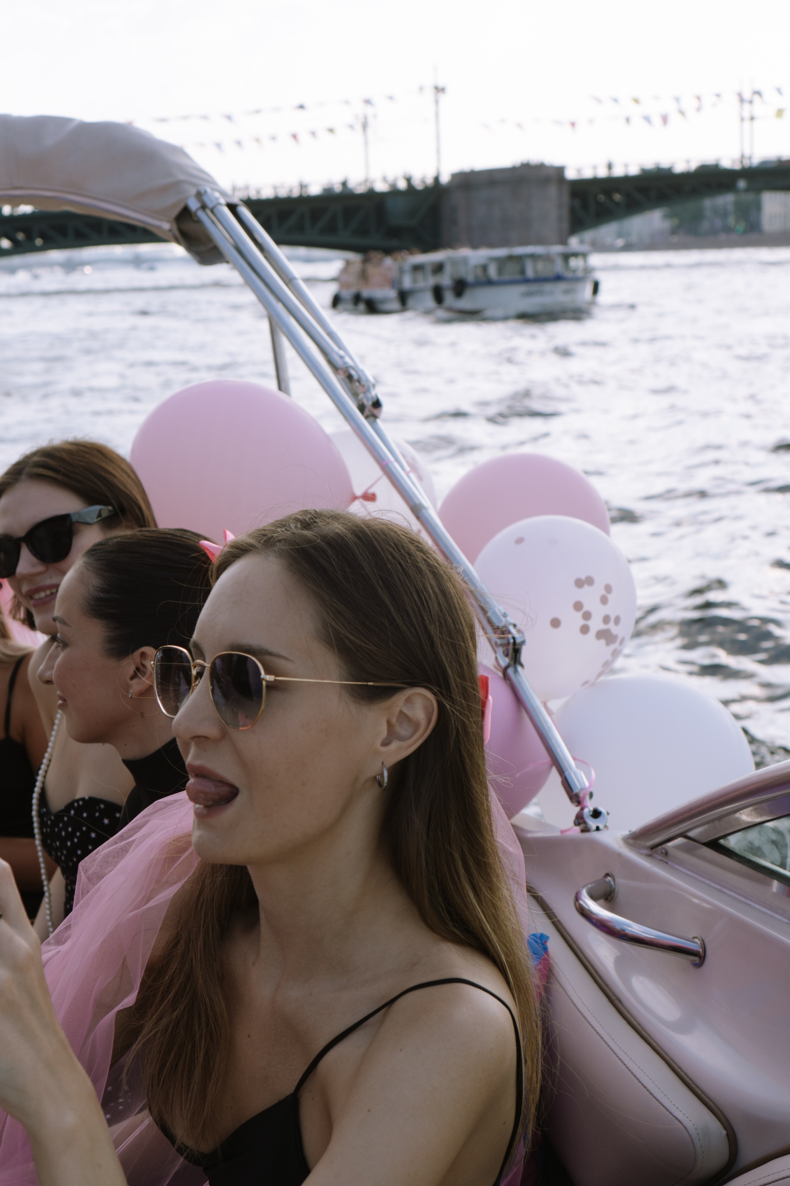 ДЕВИЧНИК НА КАТЕРЕ. Профессиональный фотограф, Санкт-Петербург — Виктория Богомолова