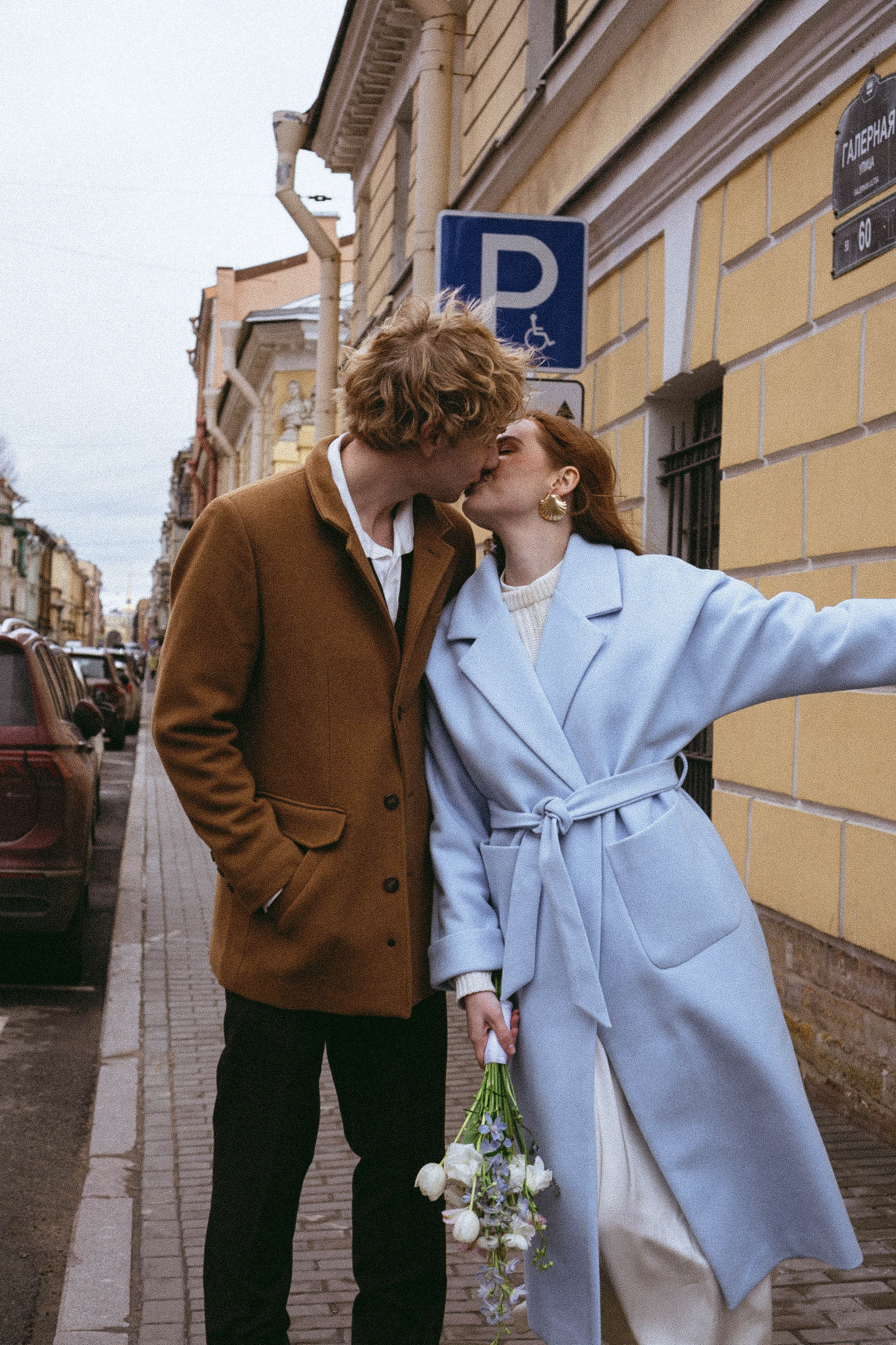 СВАДЕБНАЯ ПРОГУЛКА ПО ПЕТРОГРАДКЕ ВЕСНОЙ (ФОТОСЕССИИЯ ПАРЫ СВАДЕБНАЯ). Профессиональный фотограф, Санкт-Петербург — Виктория Богомолова