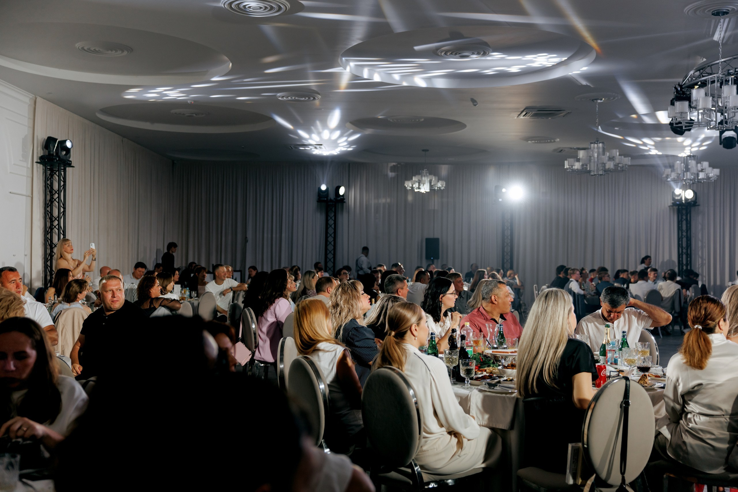 Ресторан Усадьба в Ростове-на-Дону: фото, вместимость, свадьбы | До Мурашек. Организация свадеб и корпоративов До Мурашек Ростов-на-Дону