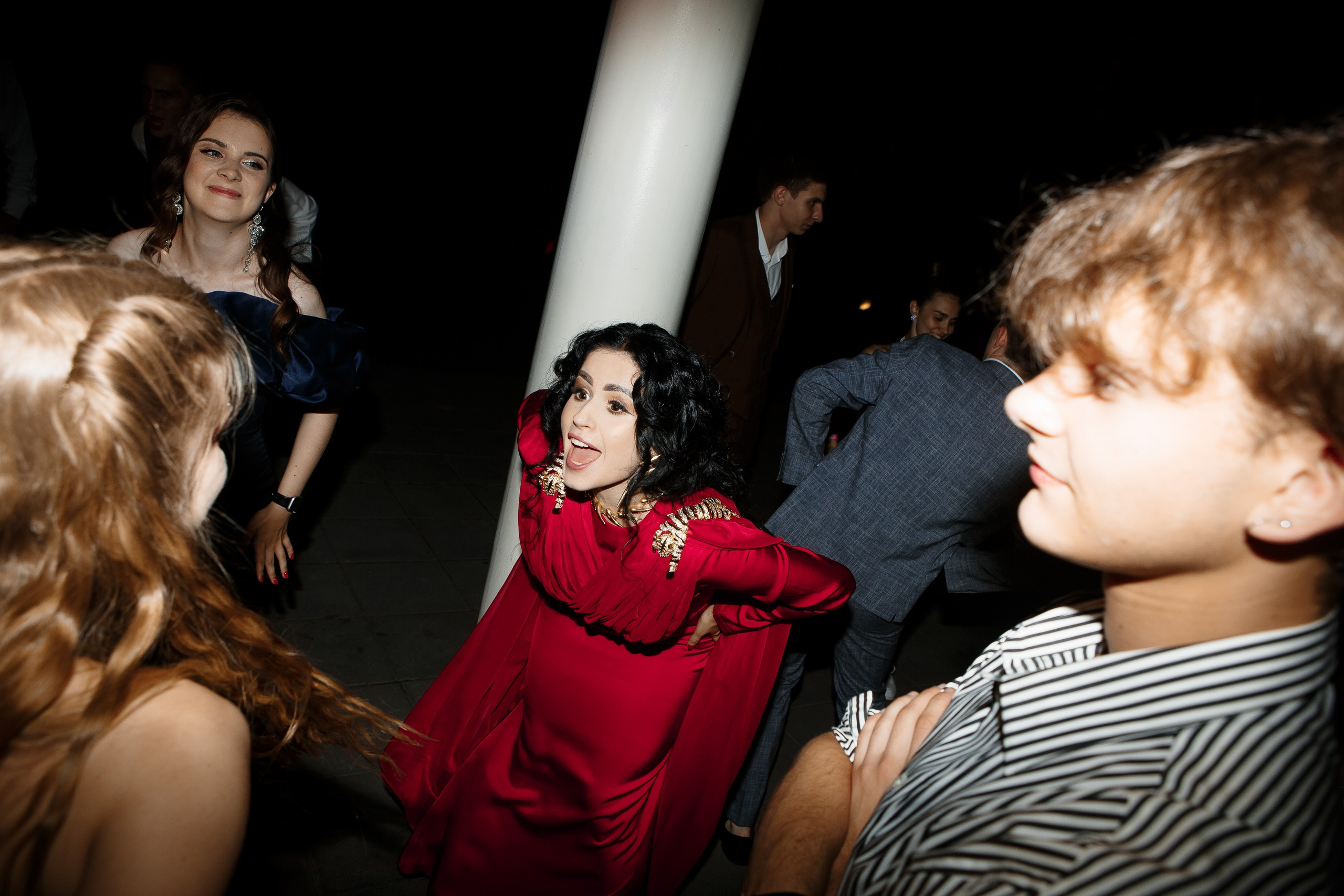 Выпускной Гимназия 12 2024 OpenHouse. Свадебный и портретный Фотограф в Липецке Дмитрий Котюков