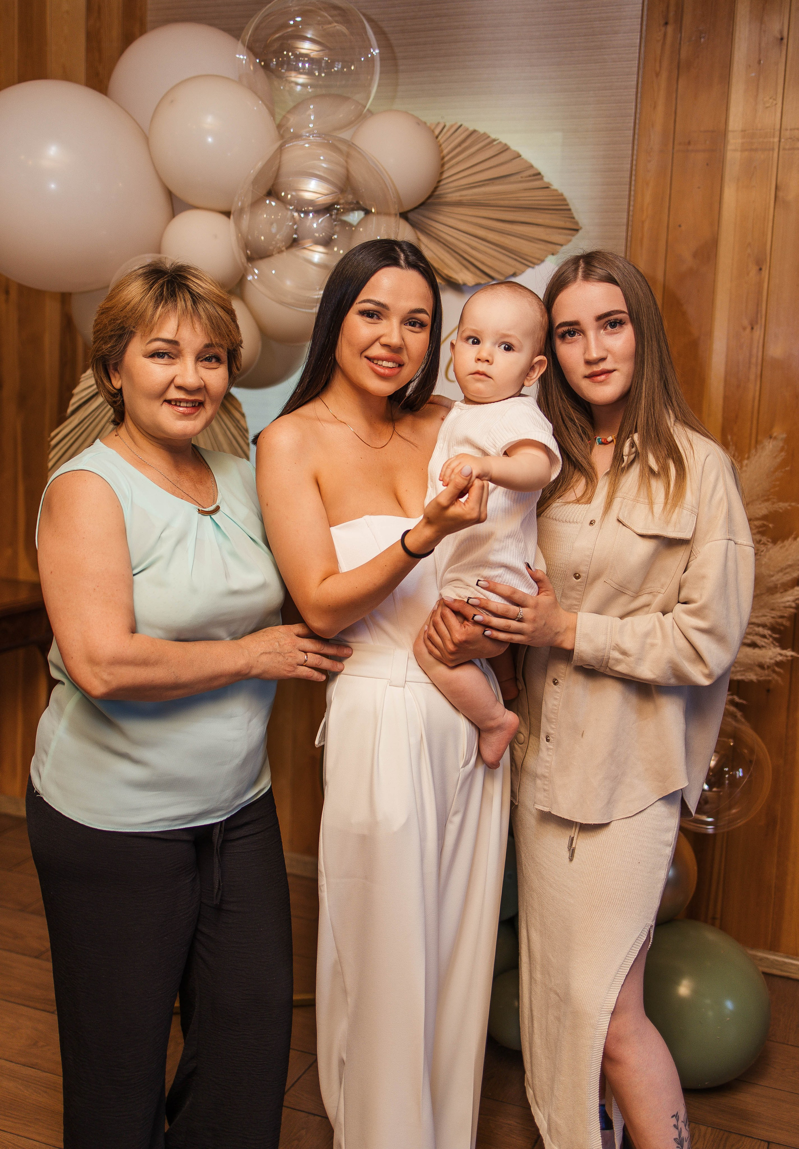 Марку годик. Главная