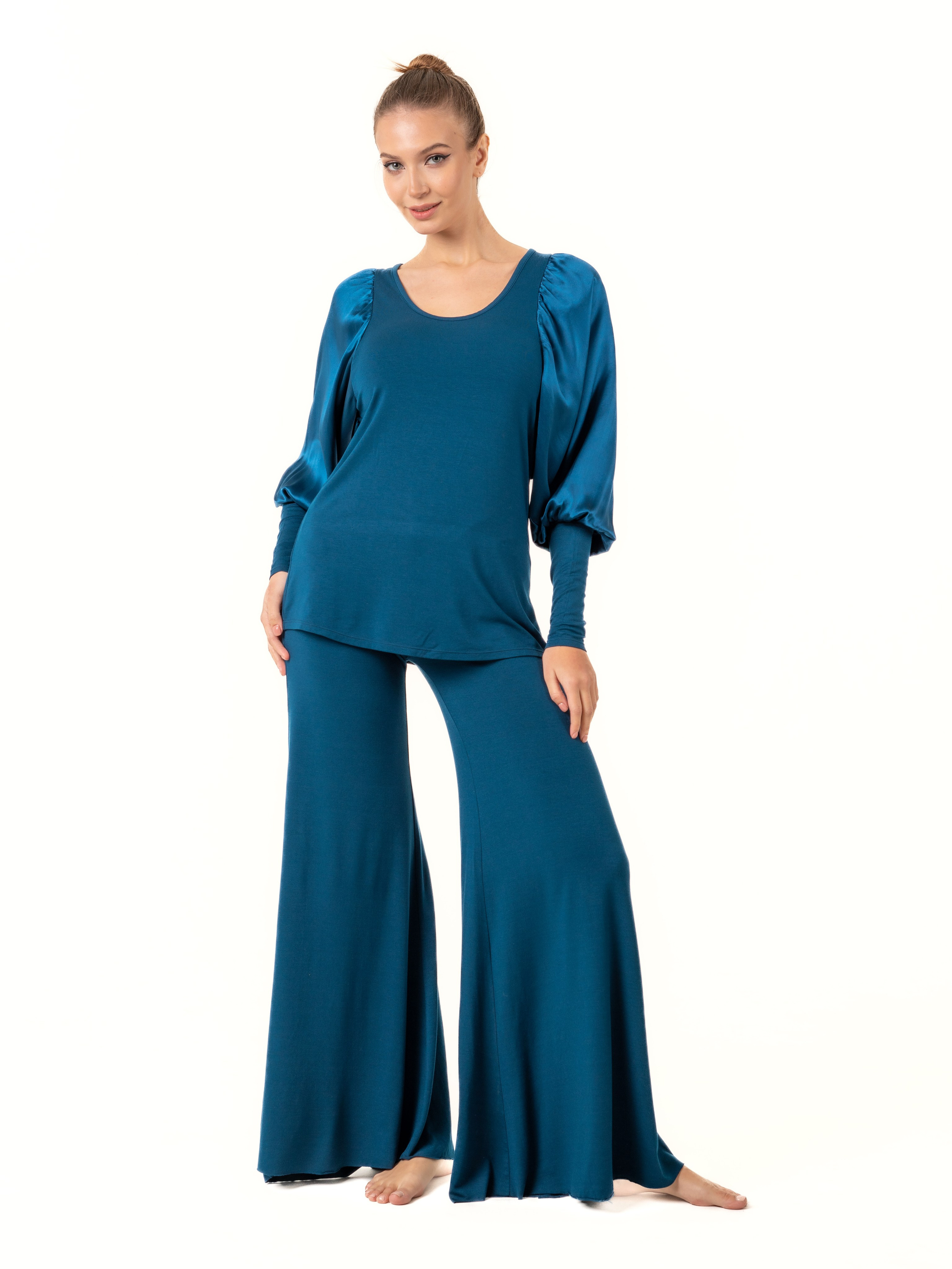 Сборная съёмка для маркетплейсов от CREATIVO PROD. Фото для маркетплейсов — CREATIVO.PROD Москва