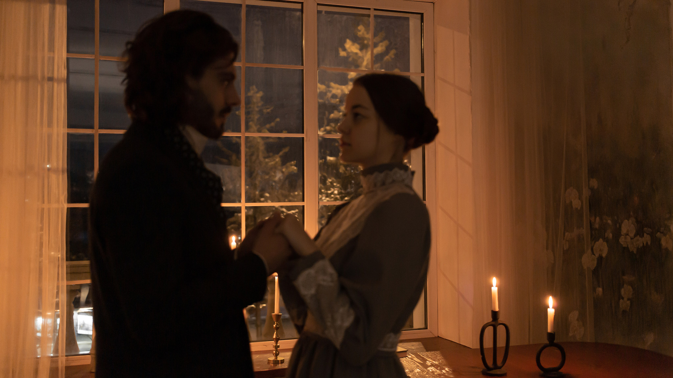 Страницы и свечи. Свадебный и портретный фотограф в Красноярске Алина Семенихина