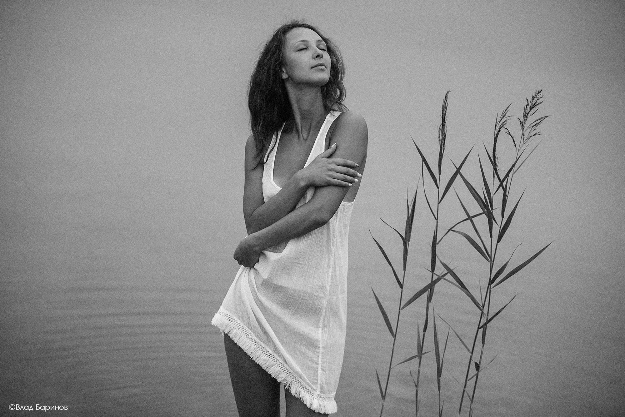 Черно-белая фотография сексуальная фотосессия в Нижнем Новгороде