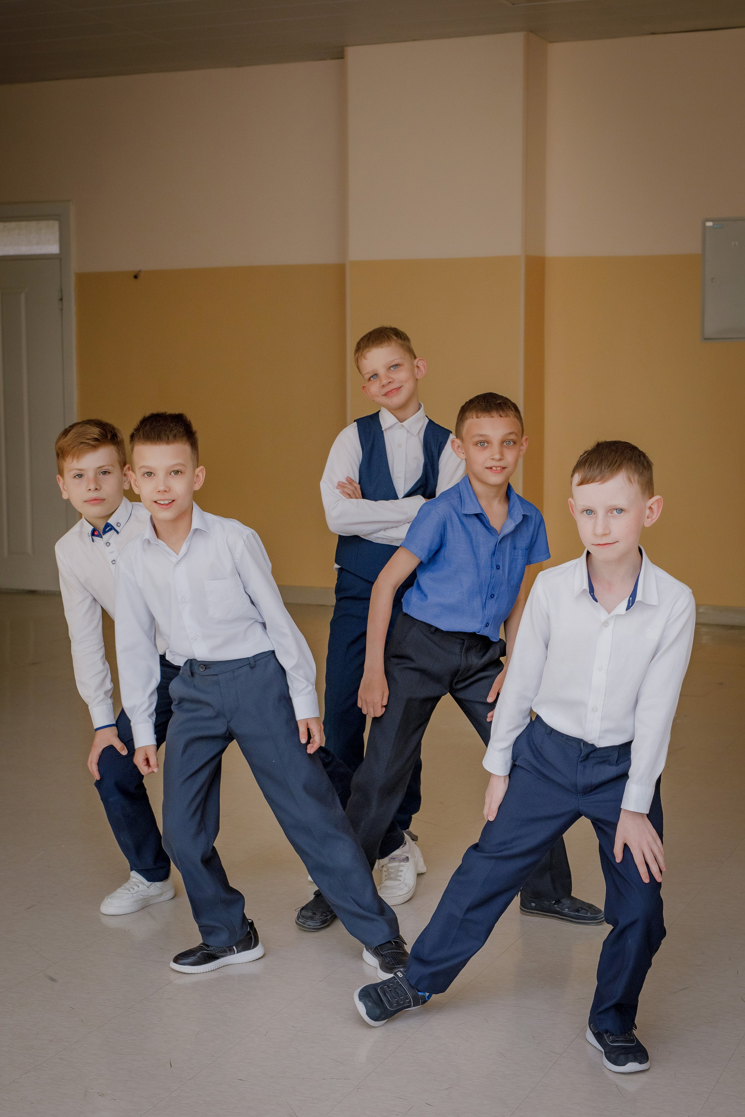 Школа 61 2 класс. Photoalbum-vl.ru