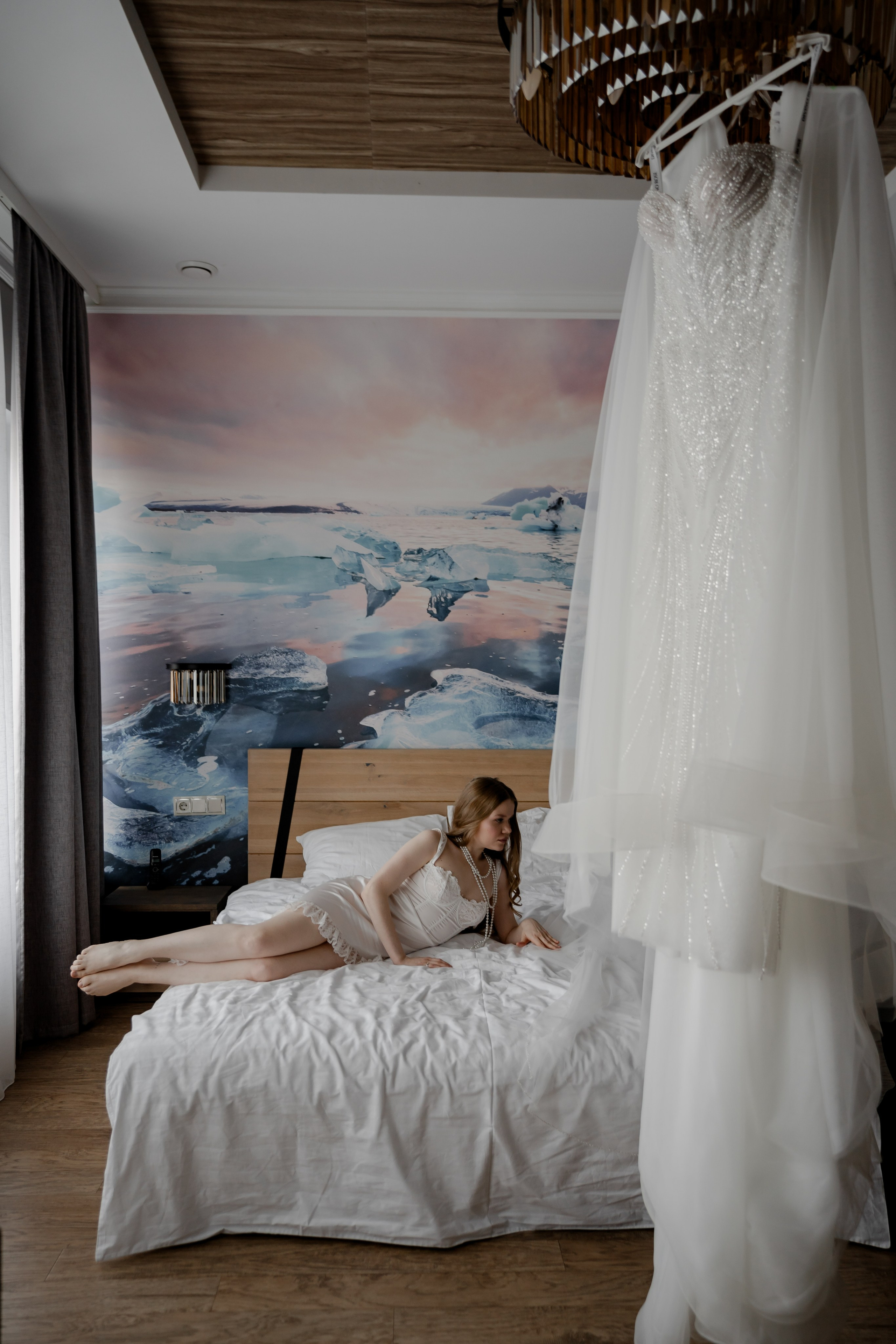 СВАДЕБНАЯ СЬЕМКА СБОРОВ В ОТЕЛЕ И ВЫЕЗД НА ЦЕРЕМОНИЮ (СНЯТО В СИБИРЕ В НИЖНЕВАРТОВСКЕ). Профессиональный фотограф, Санкт-Петербург — Виктория Богомолова